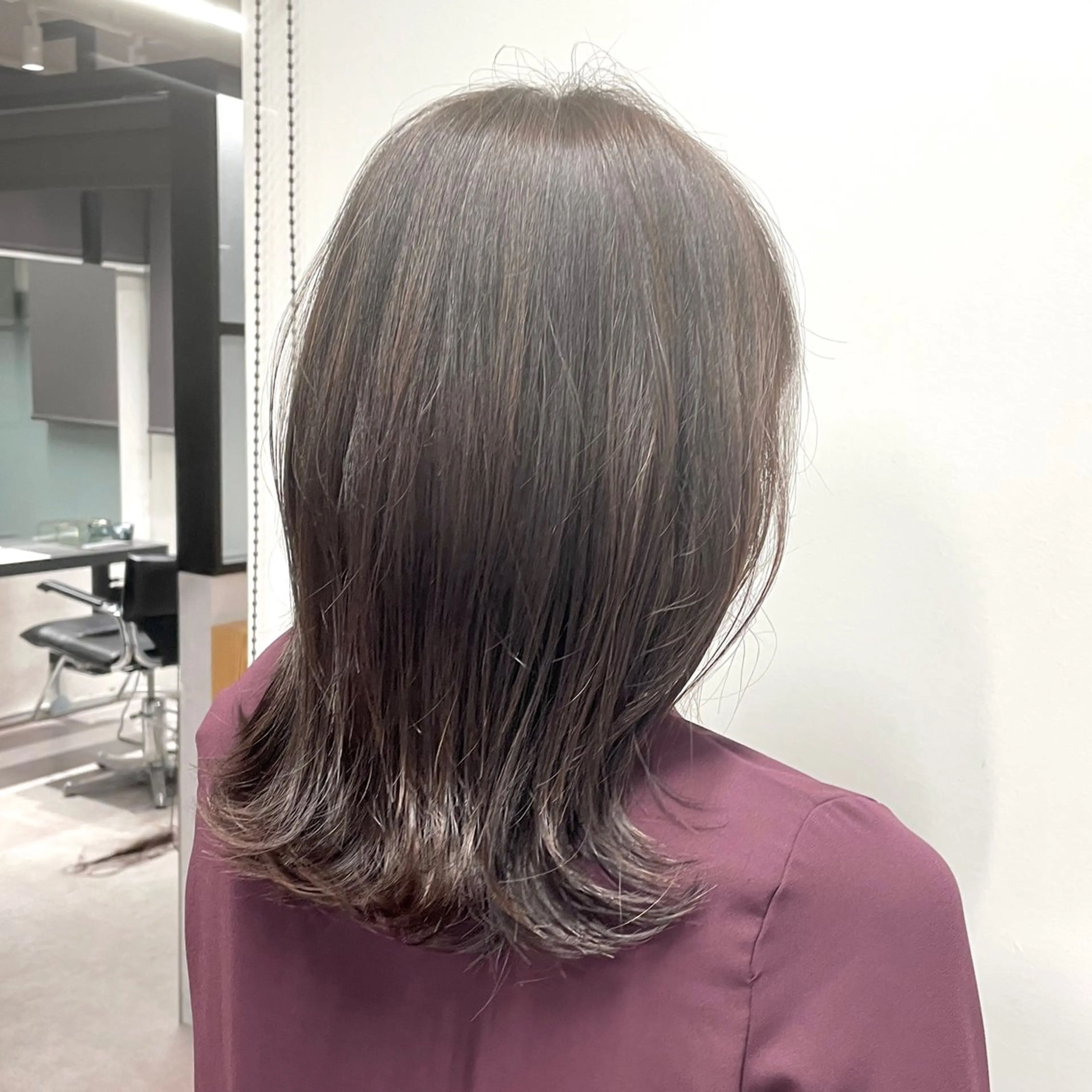 セミロング カラー ハイライトカラー ハイライト レイヤーカット 外ハネヘア ヘアカラー トリートメント DX SHARE SALON所属・matka白髪ぼかし 大人ヘア/KEIKOのヘアスタイル