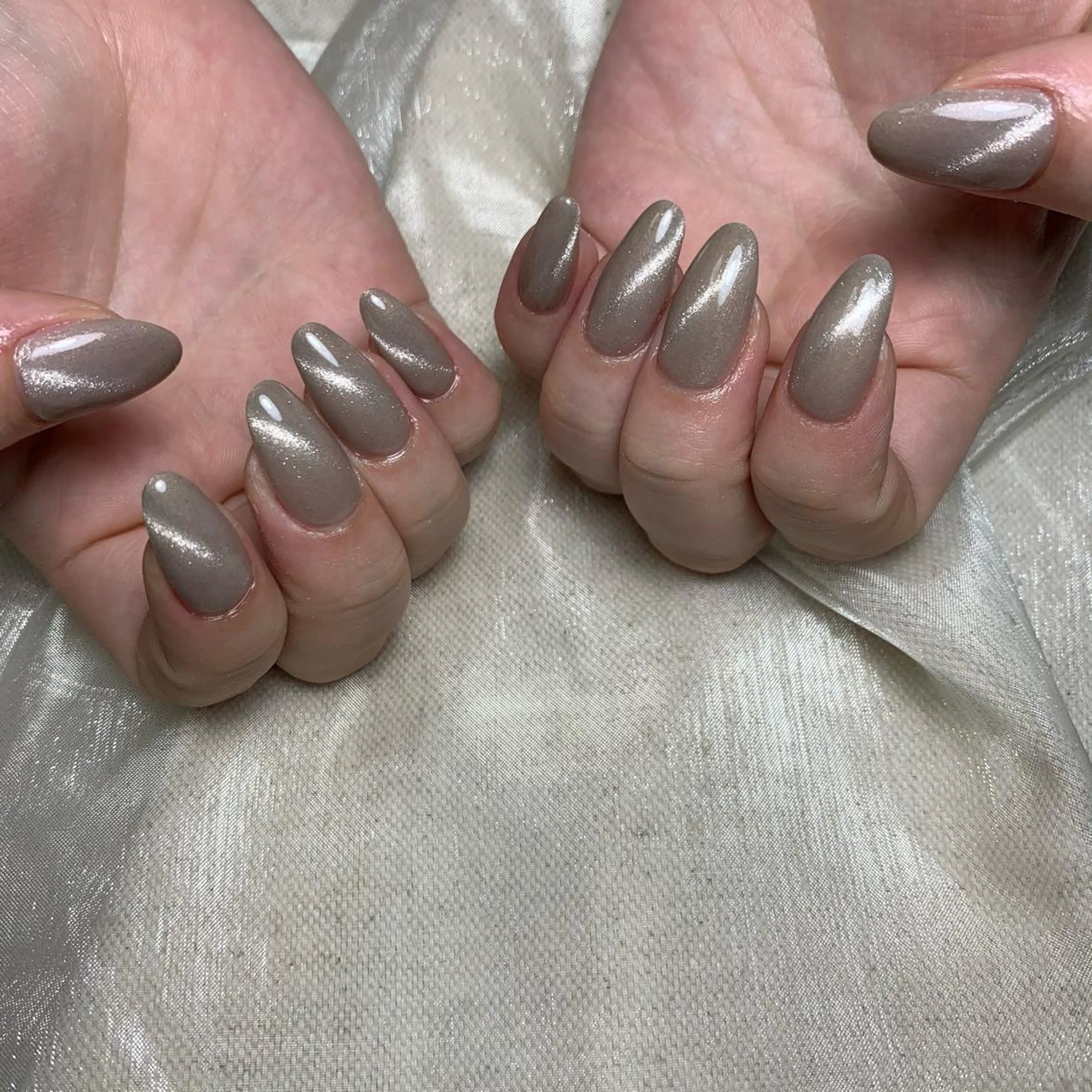 ネイル マグネットネイル マグネットワンカラー ワンカラーネイル ハンドネイル repos~ルポ~所属・里見 麗のネイルデザイン