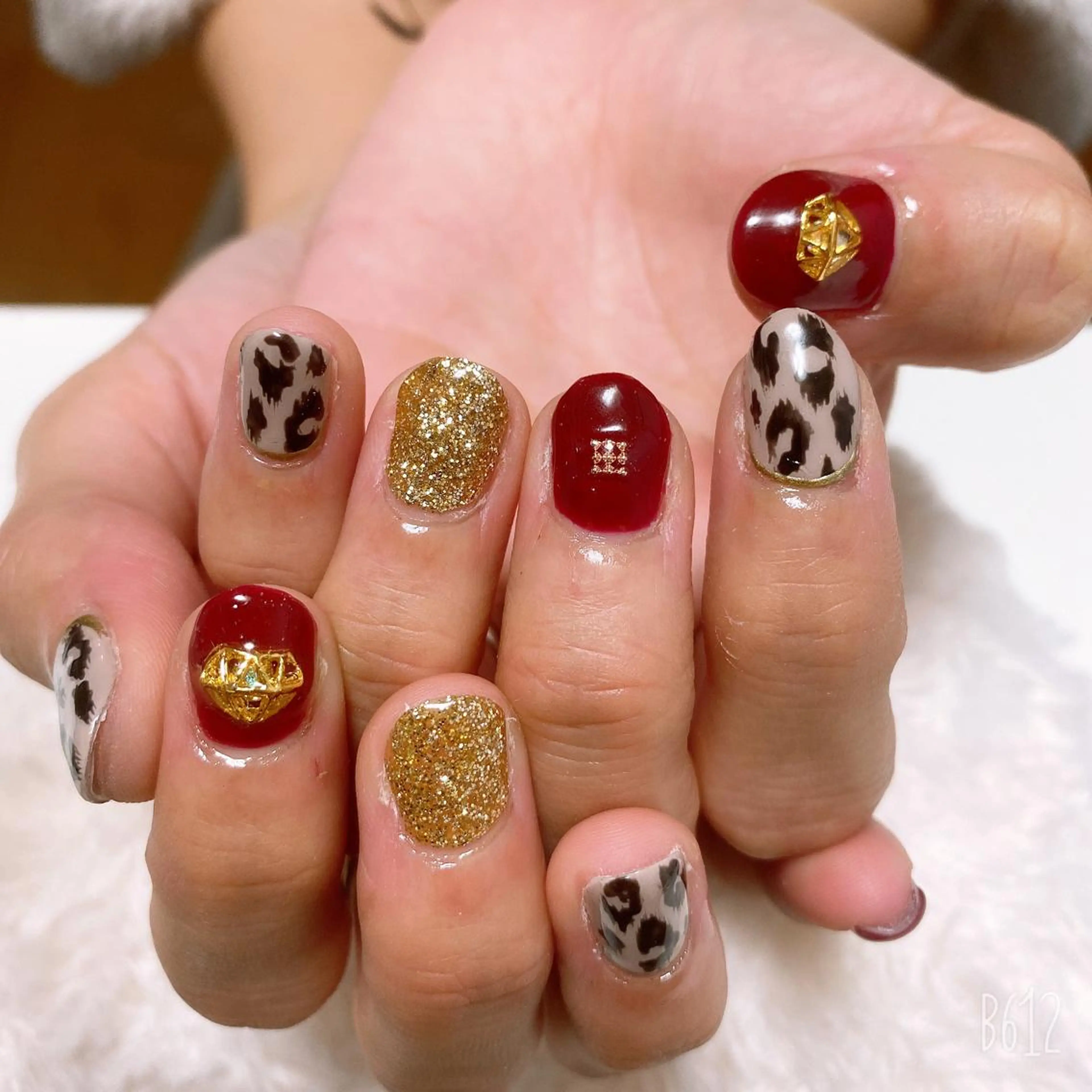 ネイル The Best Beauty受付担当のヘアスタイル