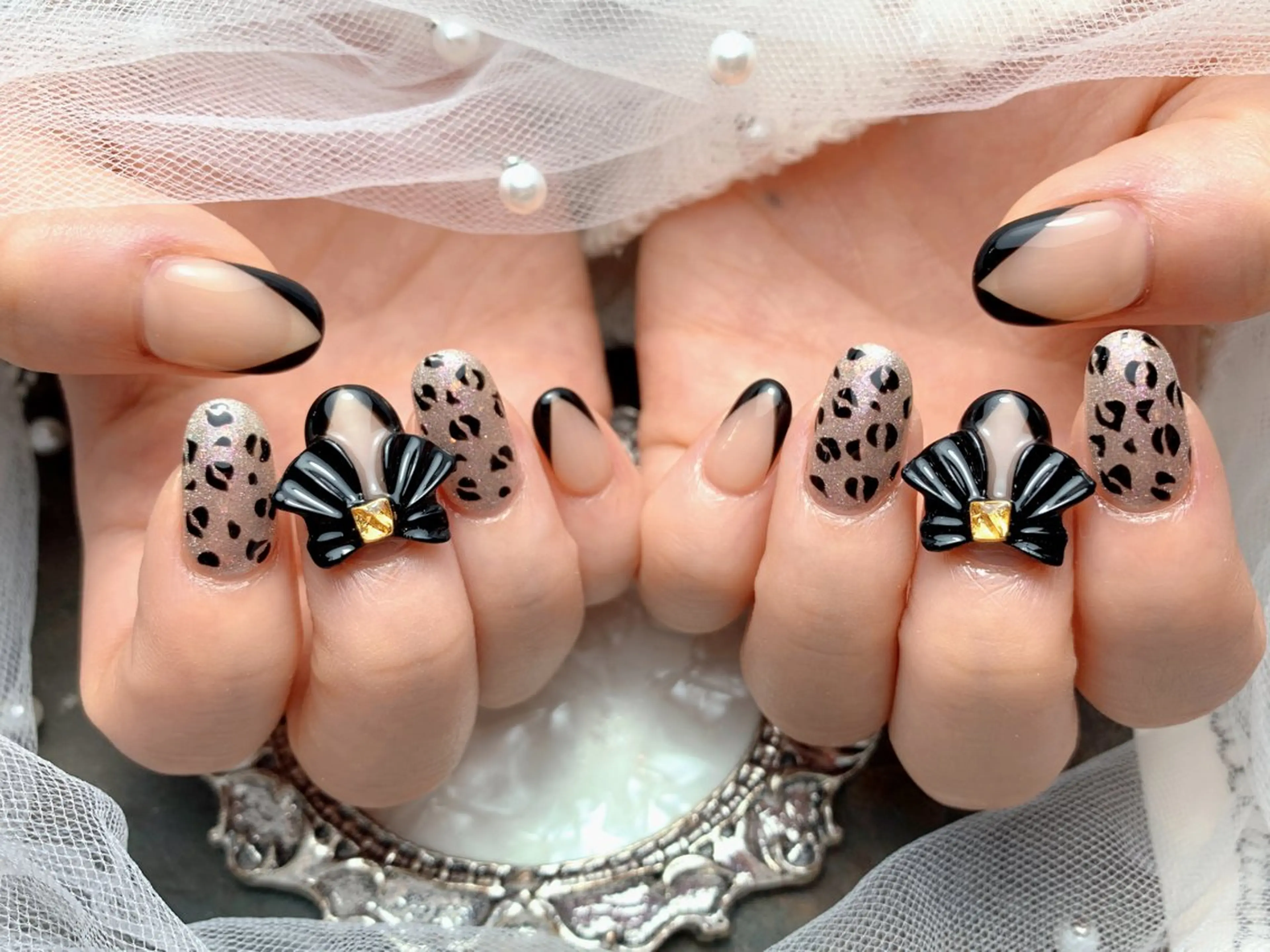 ネイル ハンドネイル マジックミラー所属・マジック ミラーのネイルデザイン