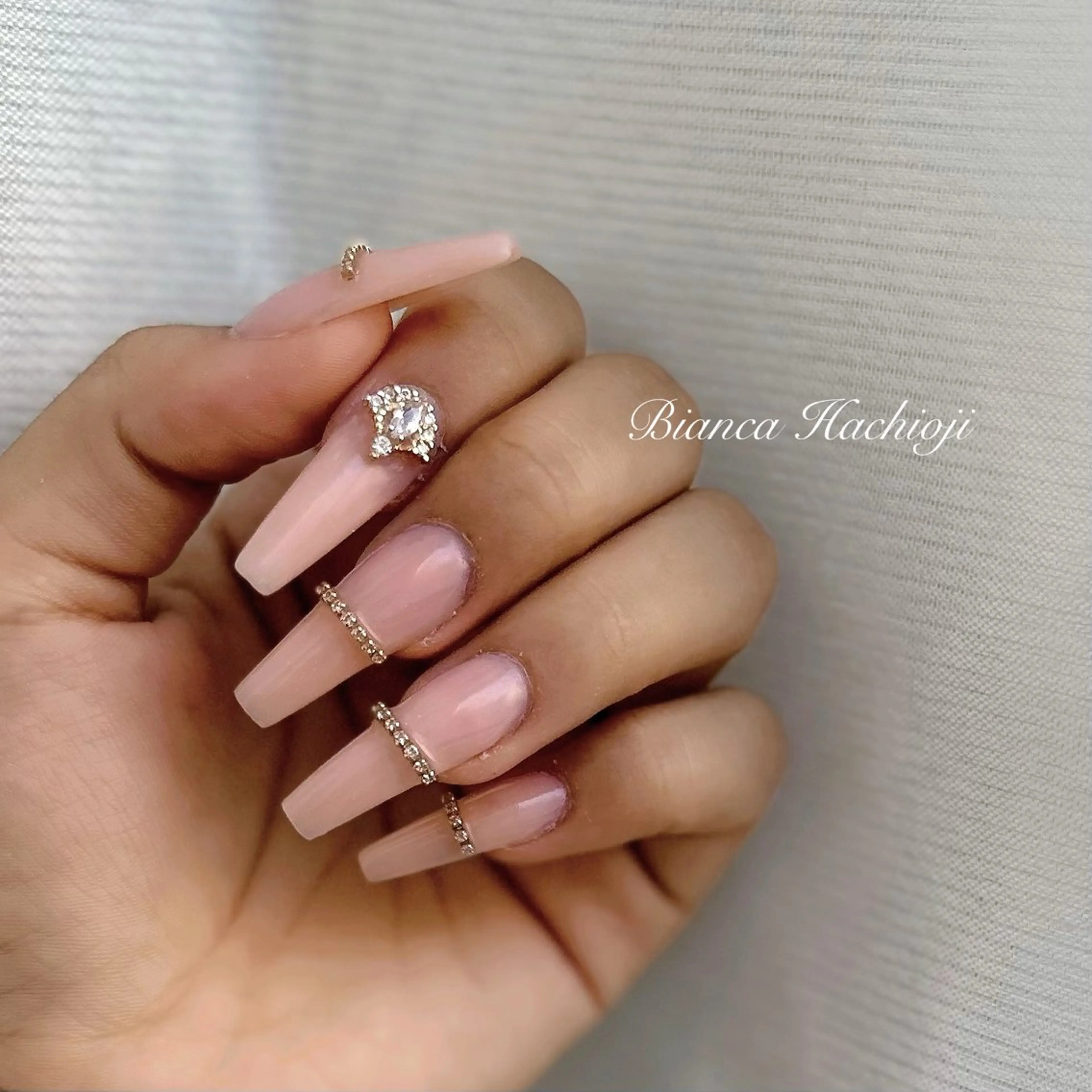 ネイル Bianca🦋 AIRAのネイルデザイン