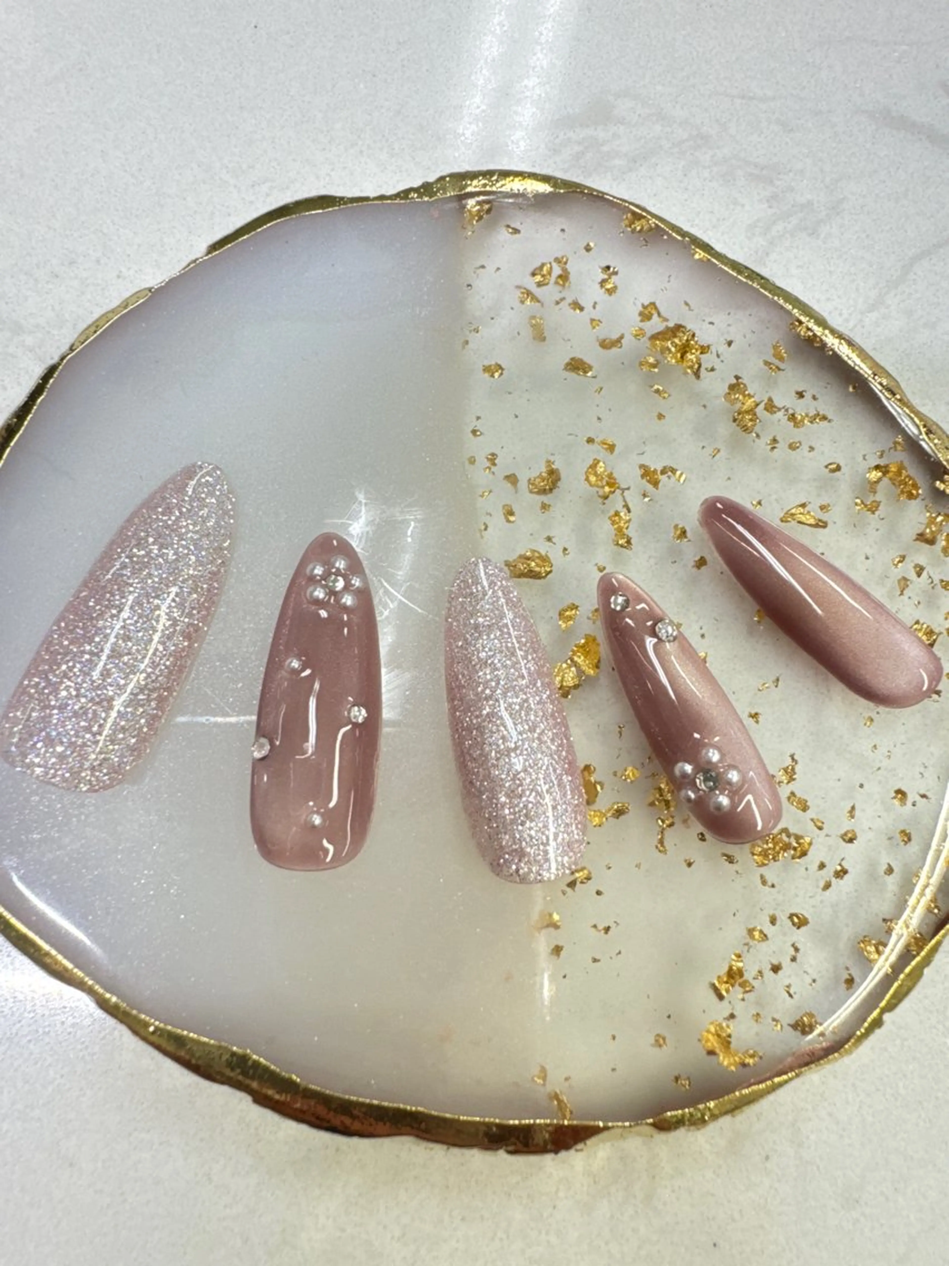 ネイル マグネットネイル クイーンズネイル銀座所属・Queeens nailのネイルデザイン