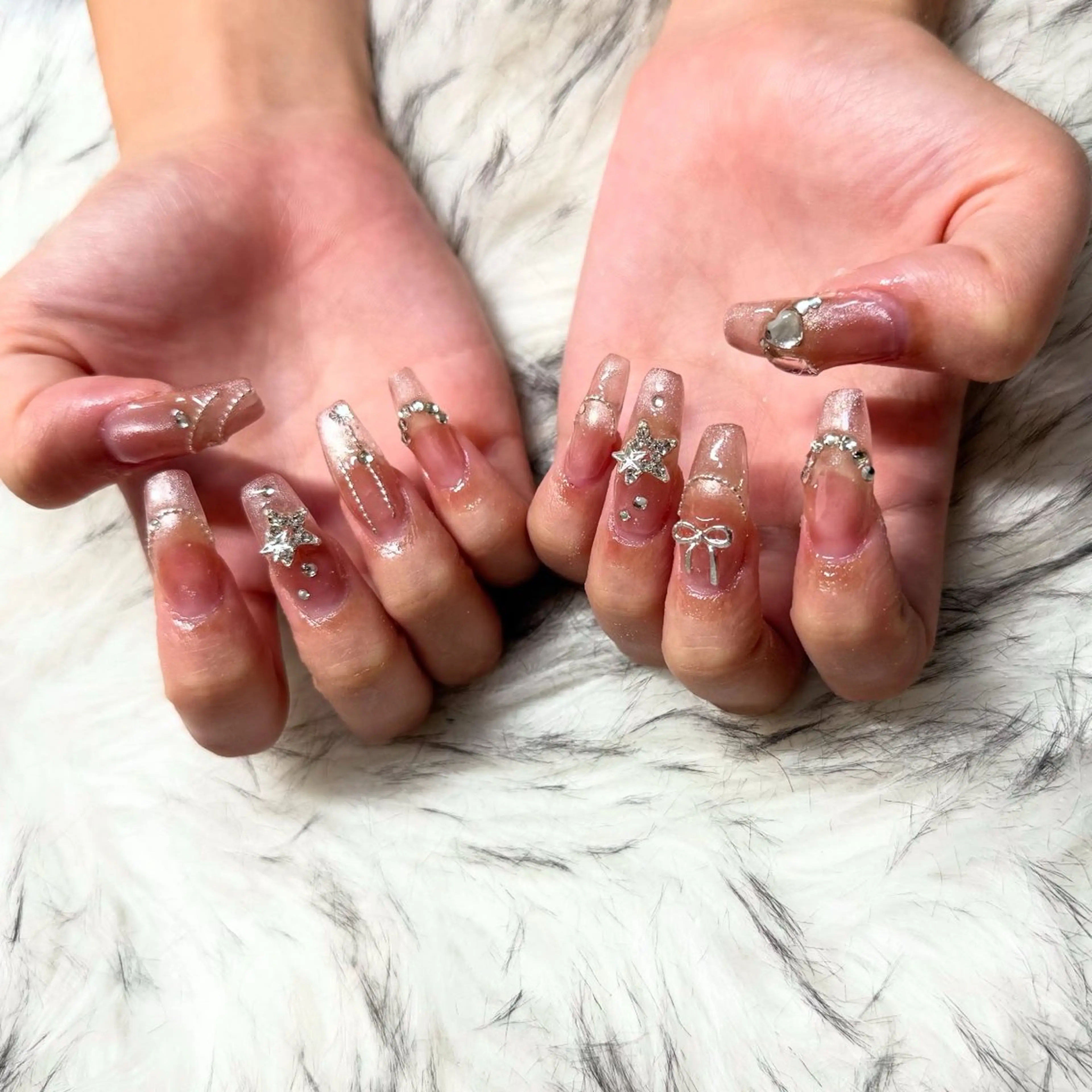 ロング ハンドネイル mao .のネイルデザイン