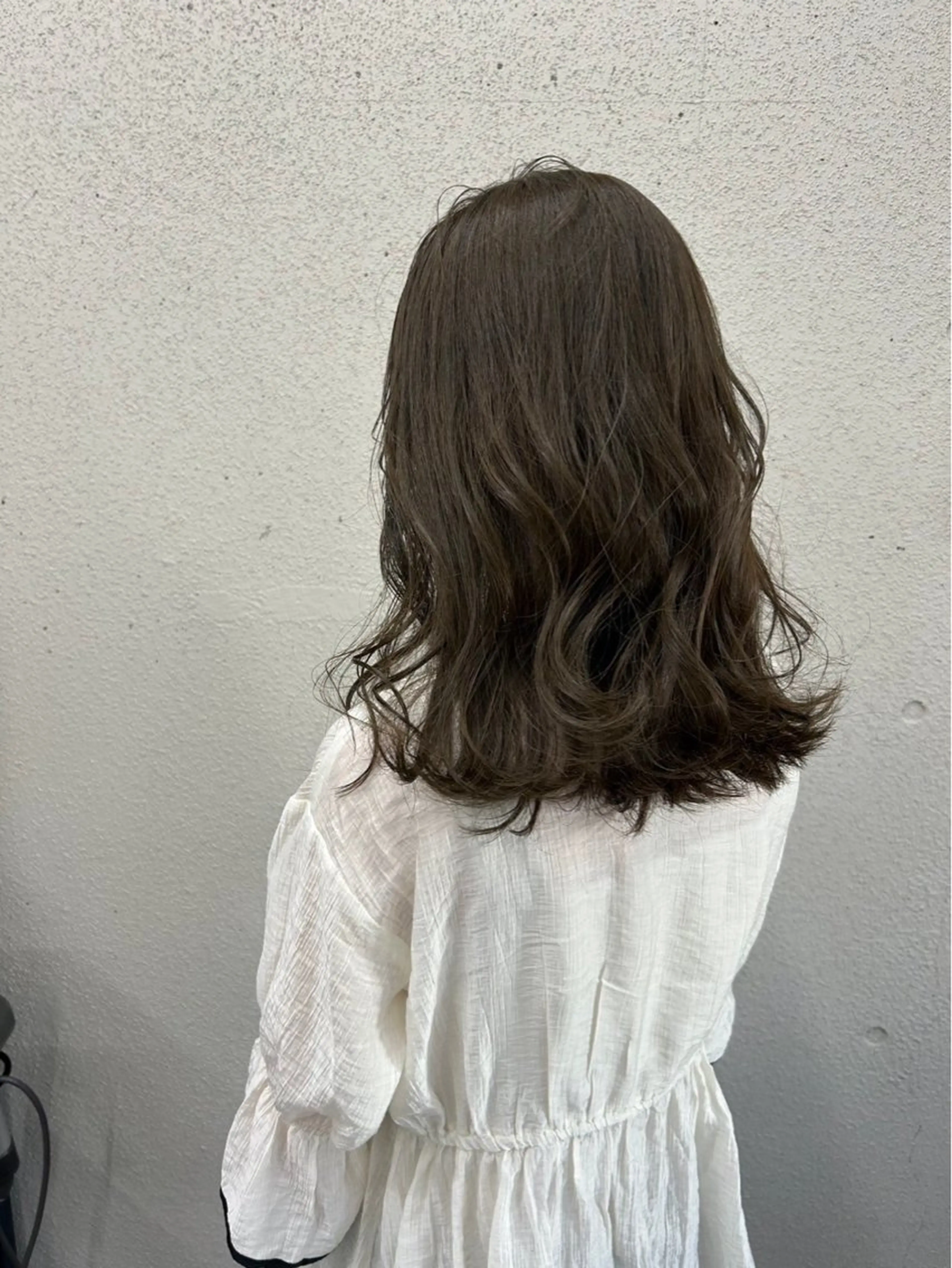 セミロング 透明感ダブルカラー/ 諸岡ひばりのヘアスタイル