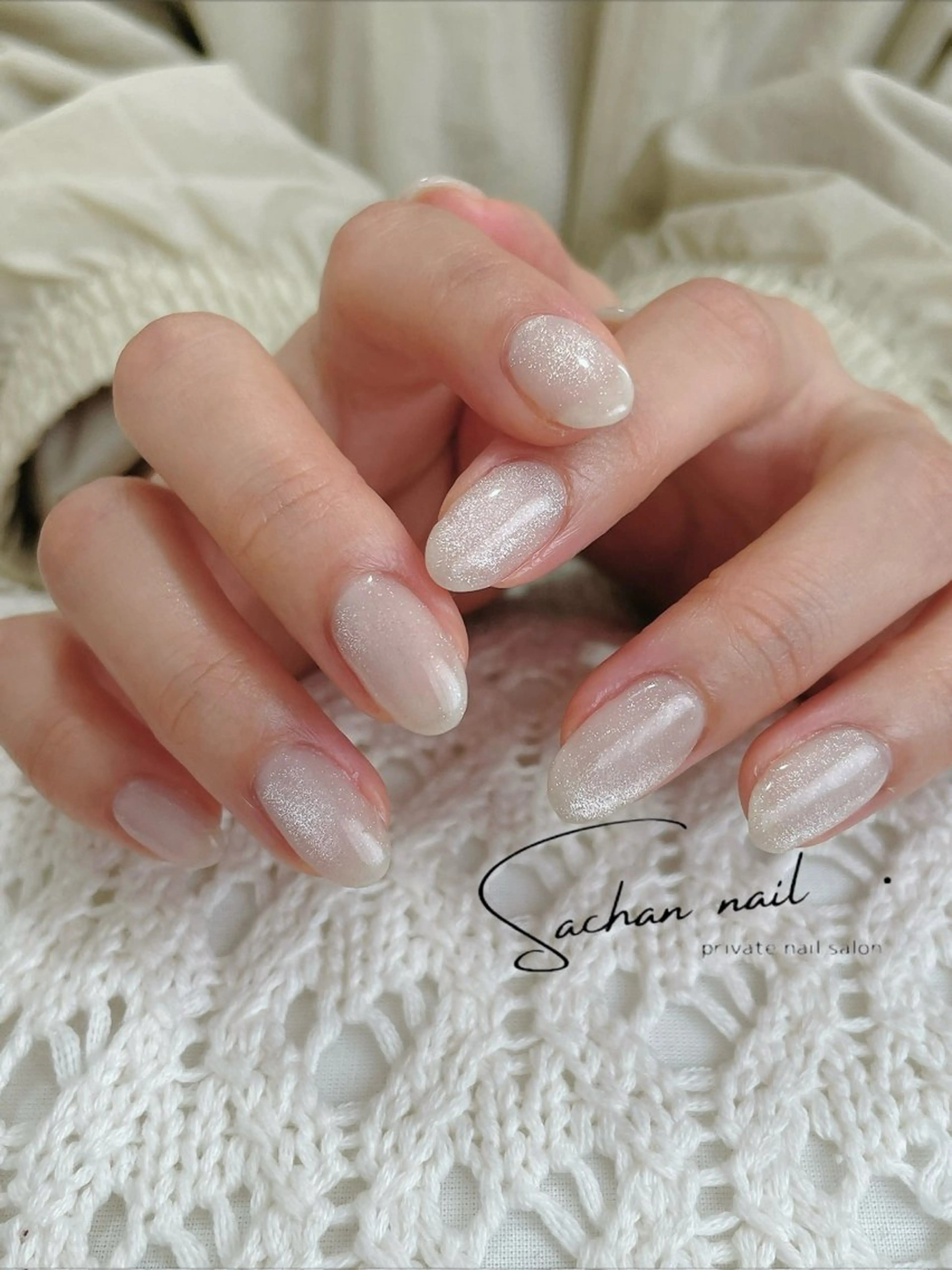 ネイル マグネットネイル ホワイト ハンドネイル Sukegawa Satsukiのネイルデザイン