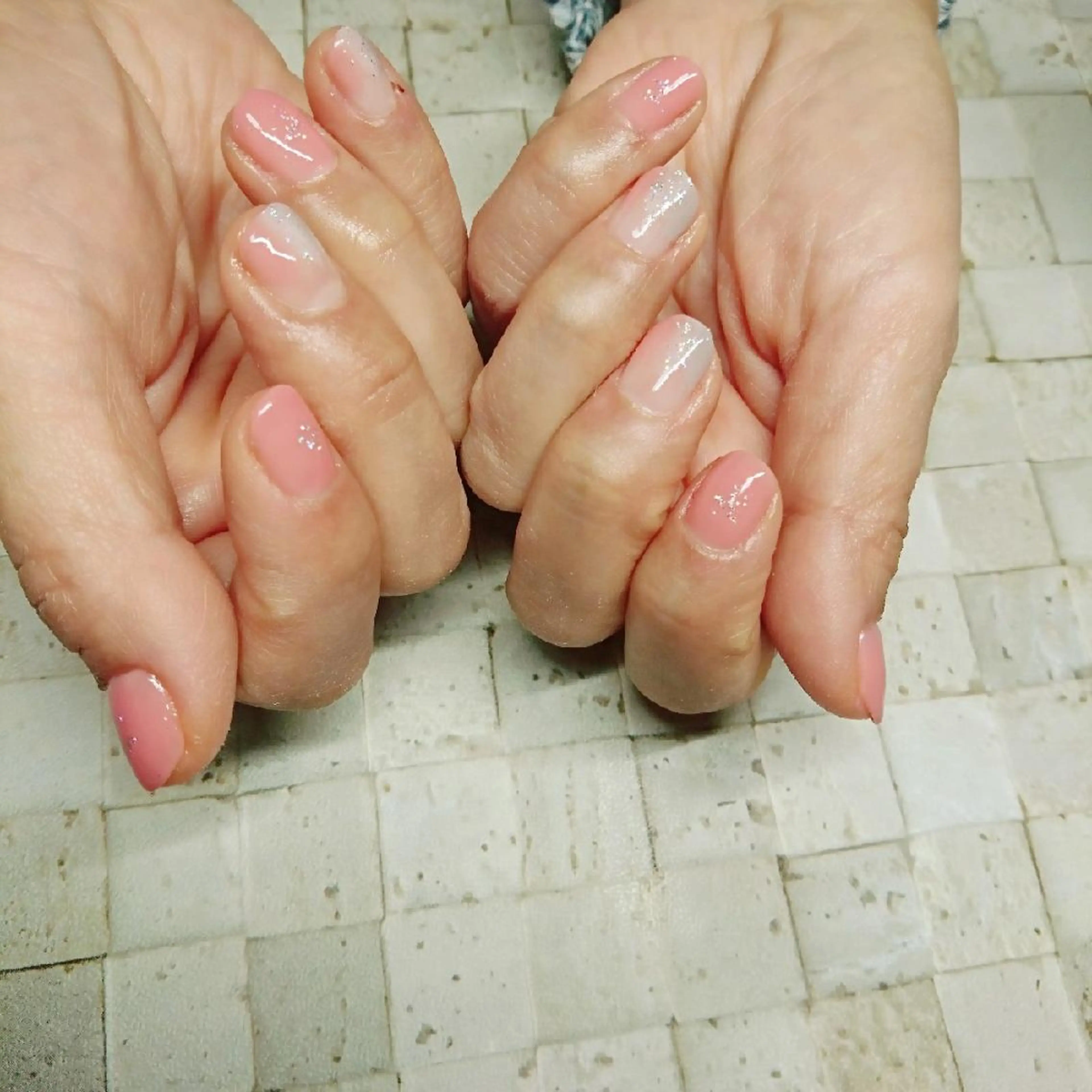 ネイル ニュアンスネイル グランドソレイユ （駐輪場あり）のネイルデザイン