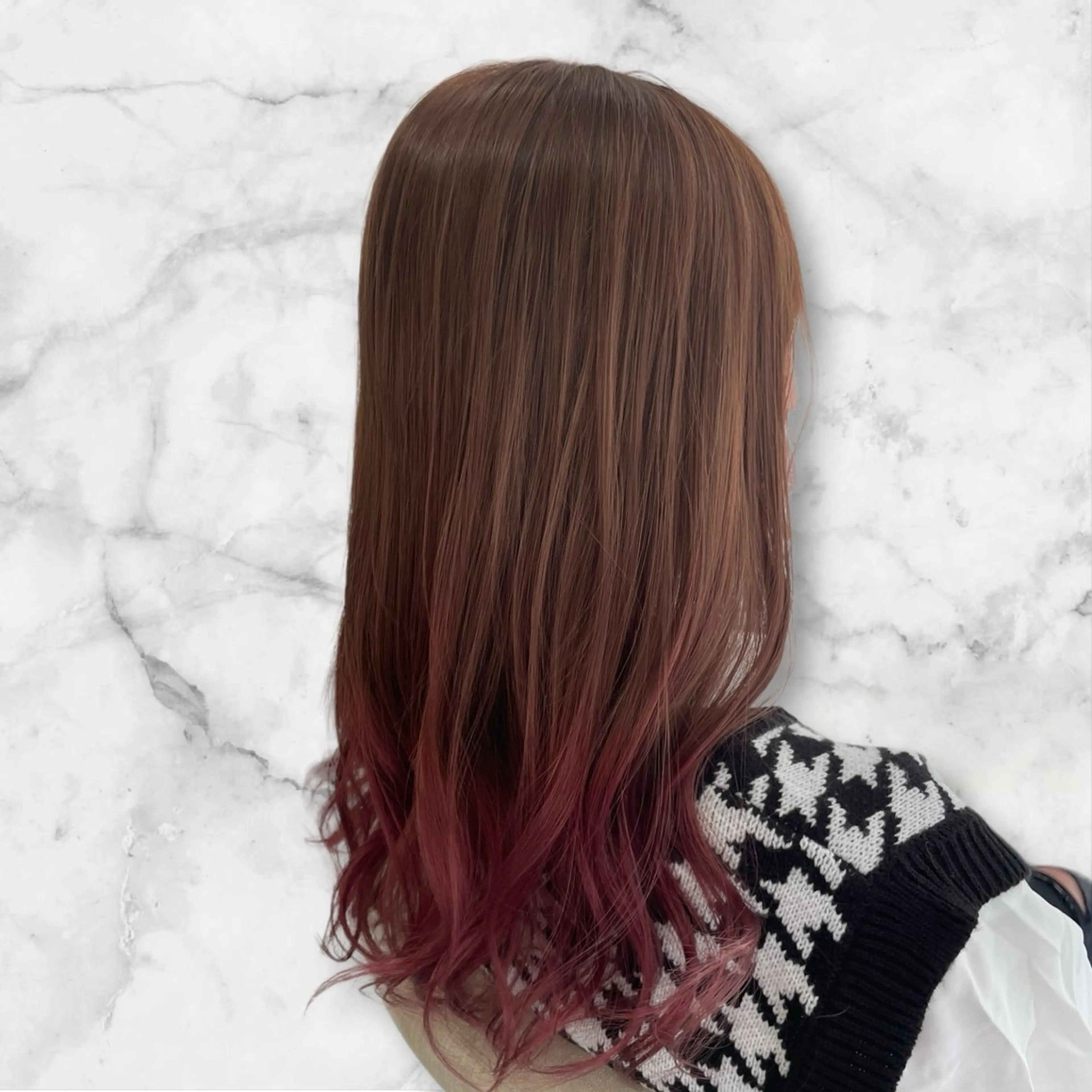 セミロング カラー ブリーチ グラデーションカラー ヘアカラー セルバ所属・HIRORO ブリーチ/ハイトーンのヘアスタイル