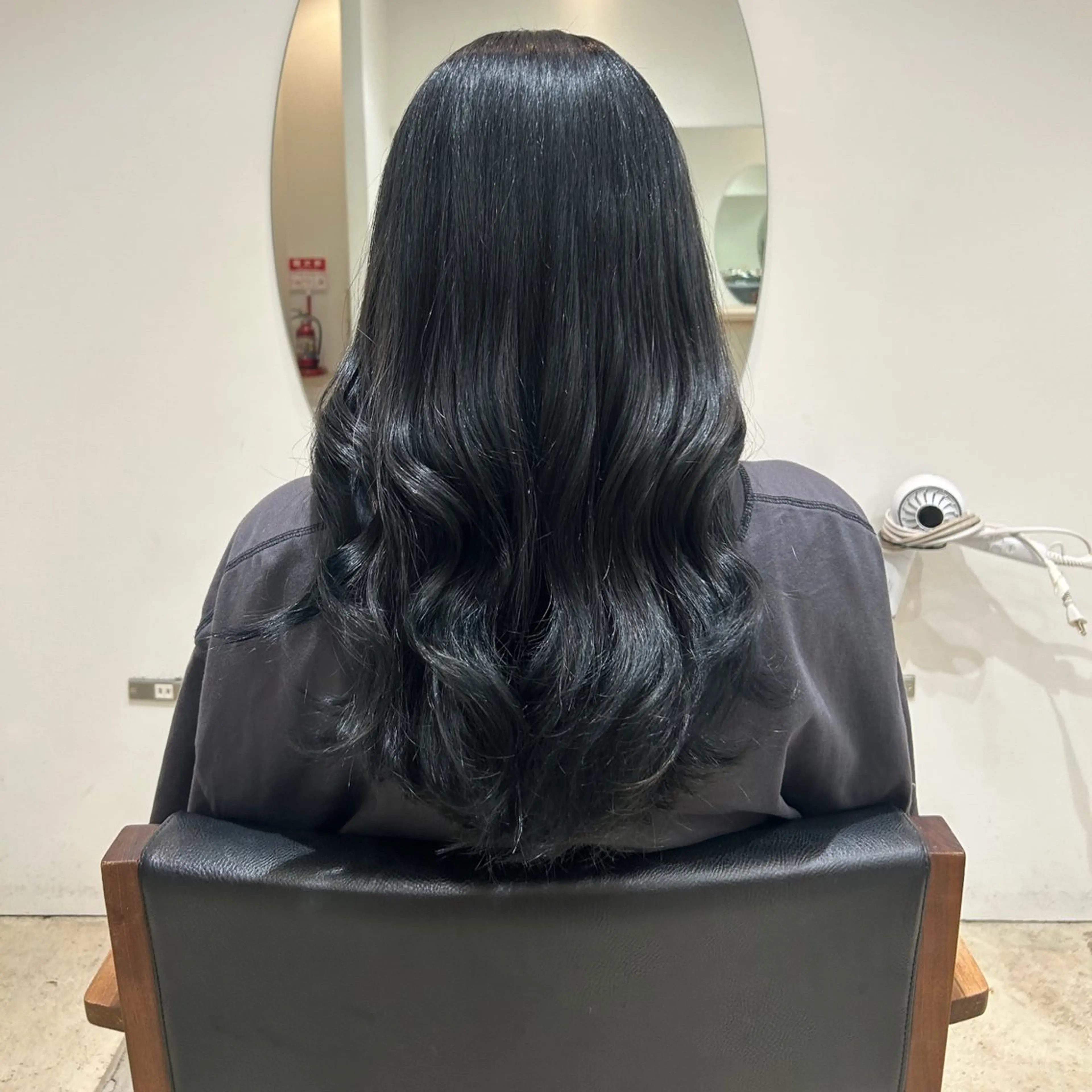 ロング カラー 黒髪 ブルーカラー ブルーブラック collet所属・🎀艶カラー🎀 Arisa/宇都宮のヘアスタイル