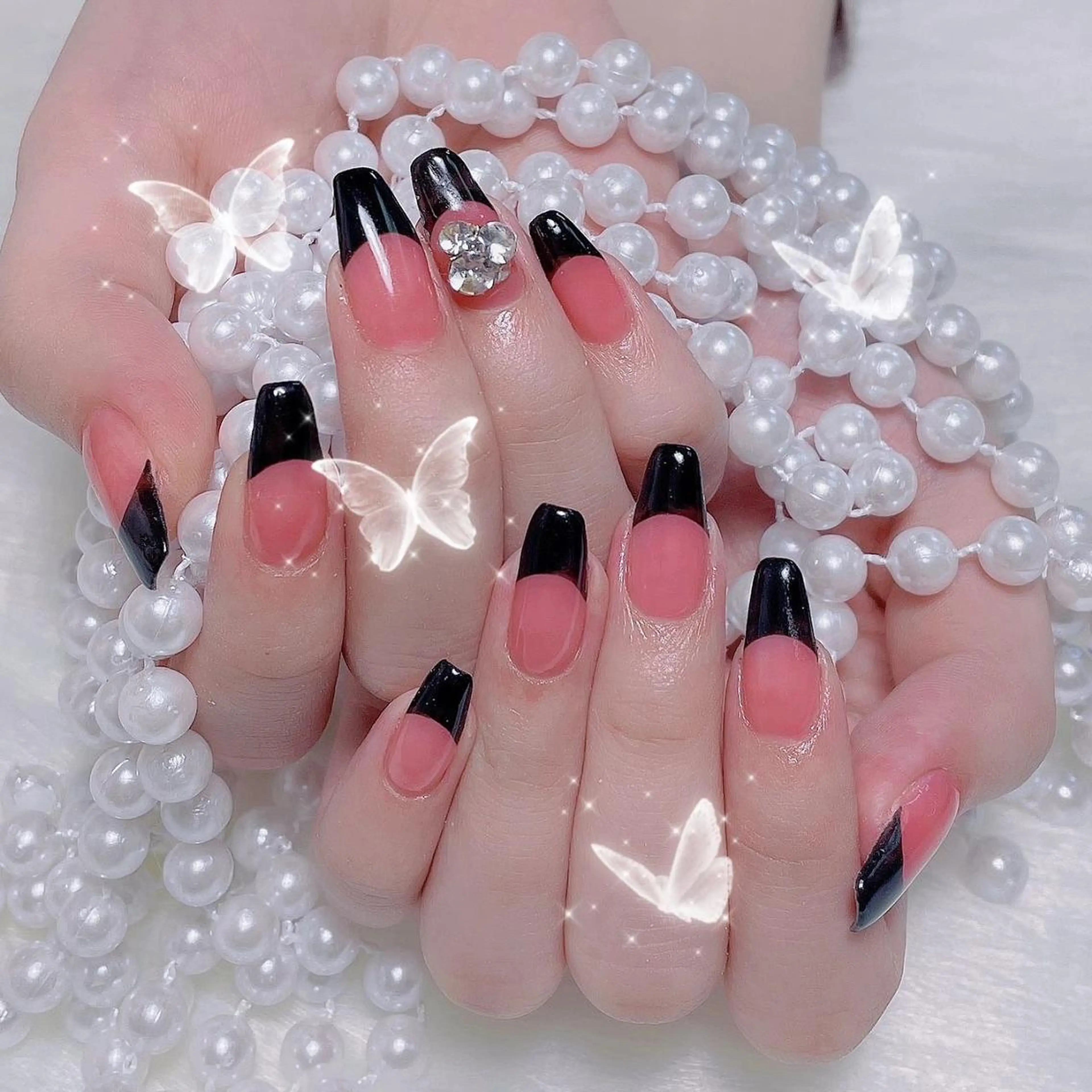 ネイル queens nailsalonのネイルデザイン