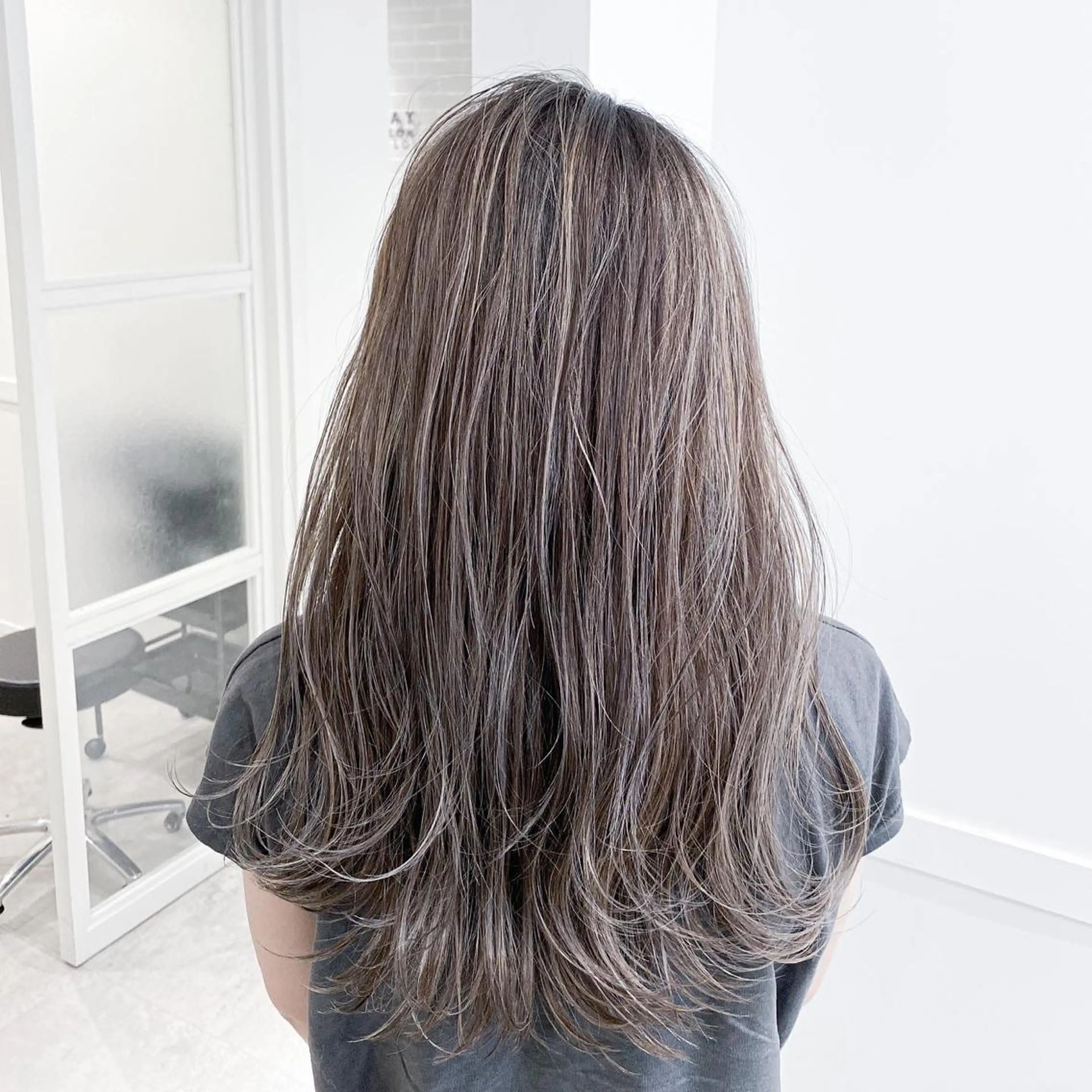 セミロング カラー ハイライトカラー ハイライト カット ヘアカラー トリートメント GO TODAY  SHAiRE SALON YOKOHAMA Mare店所属・✨天使の美髪✨ ショートカット✨中山のヘアスタイル