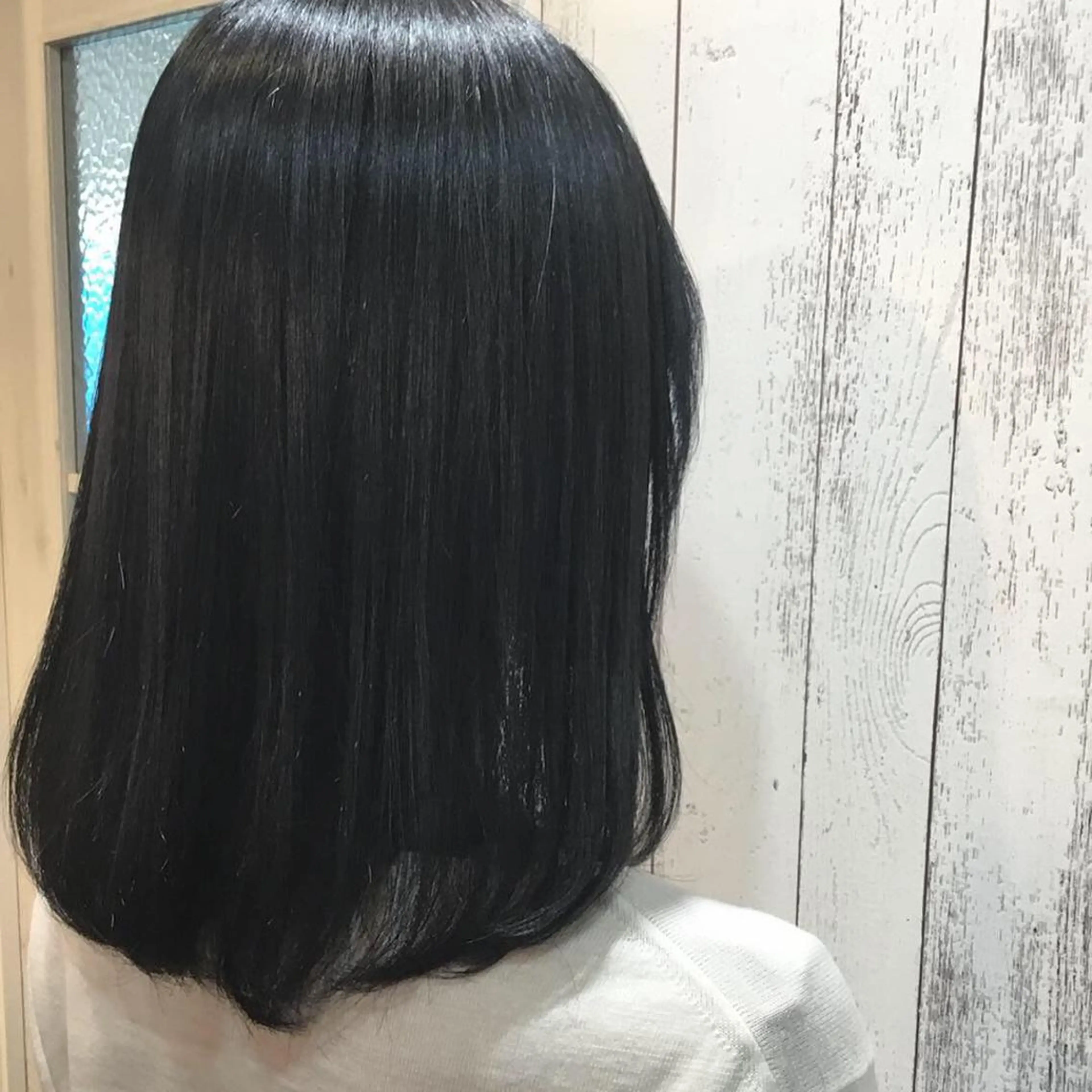 ミディアム カラー パーマ embrace エンブレイスのヘアスタイル