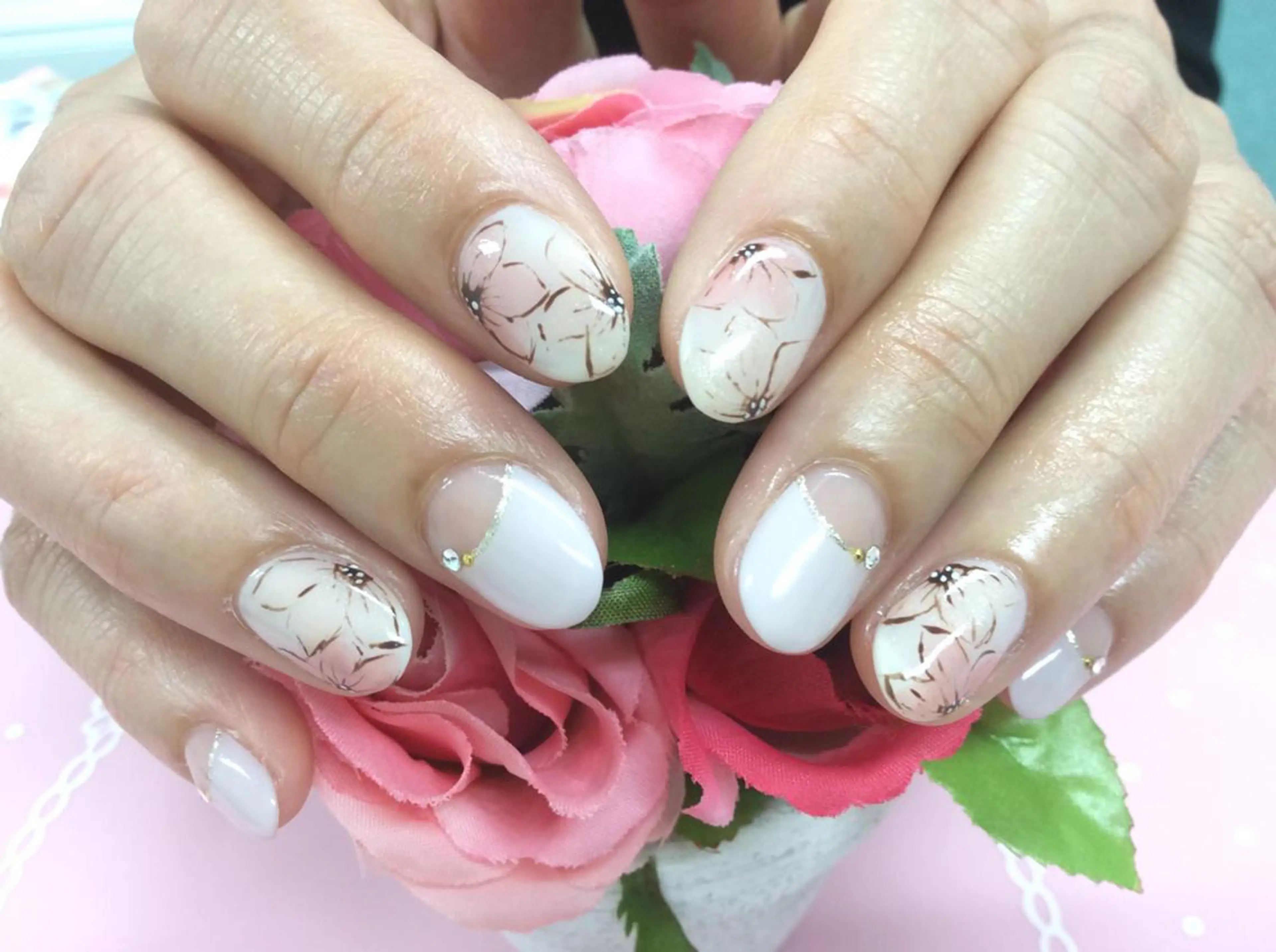 ネイル ユリシスネイル 担当近藤のネイルデザイン