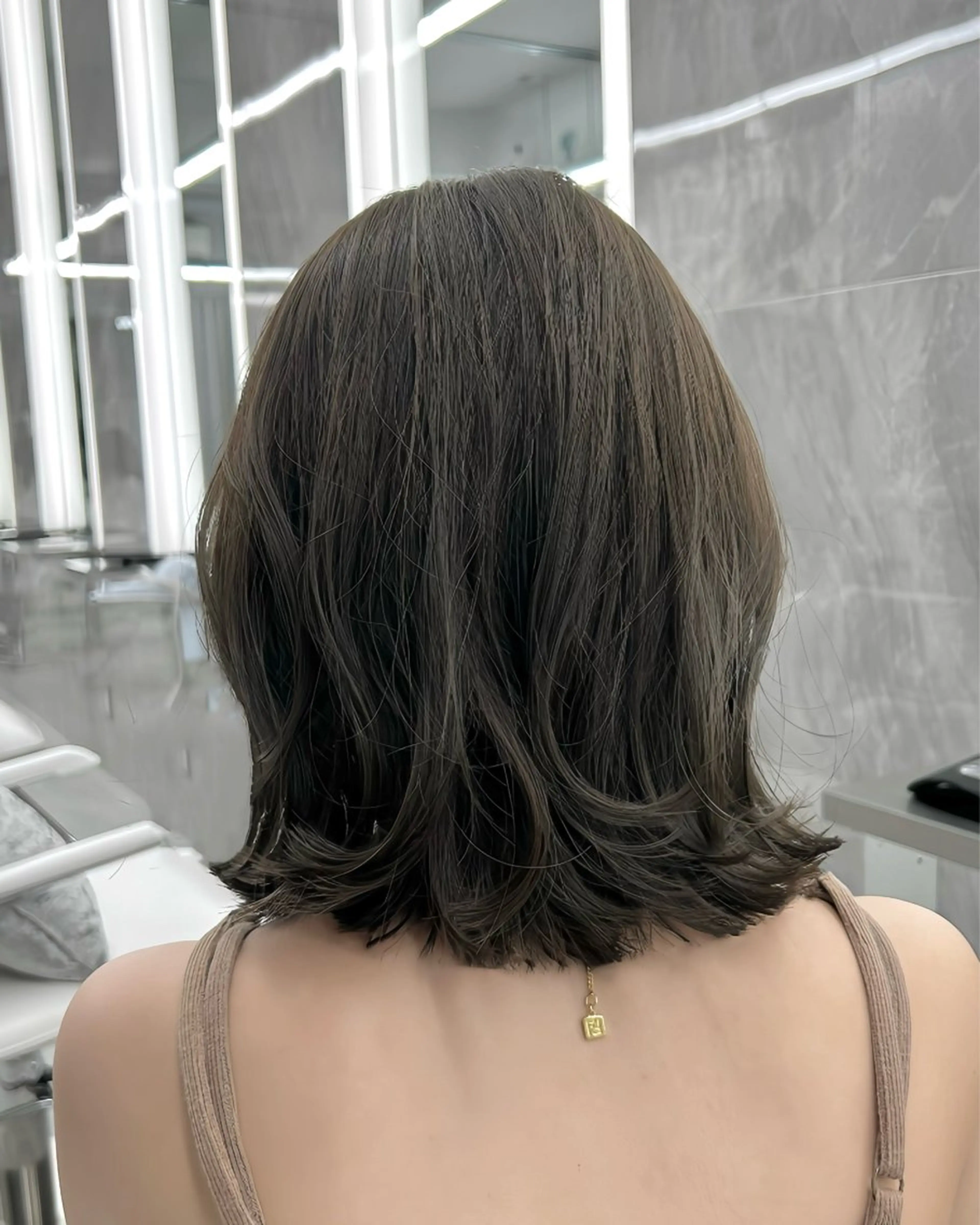 ミディアム 韓国顔まわり/前髪 /レイヤー/いつきのヘアスタイル