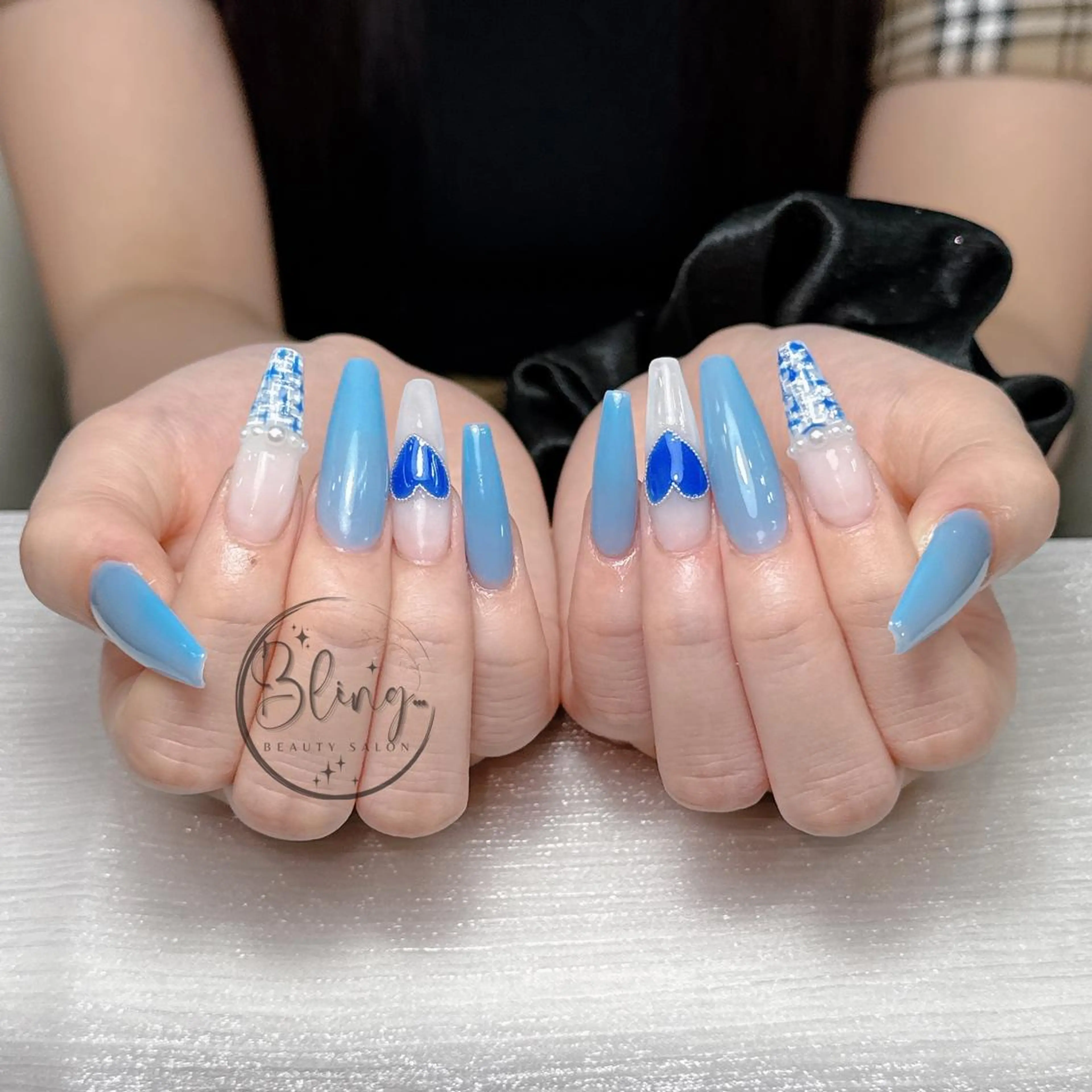 ロング 韓国風ヘア ハンドネイル nami ナミのネイルデザイン