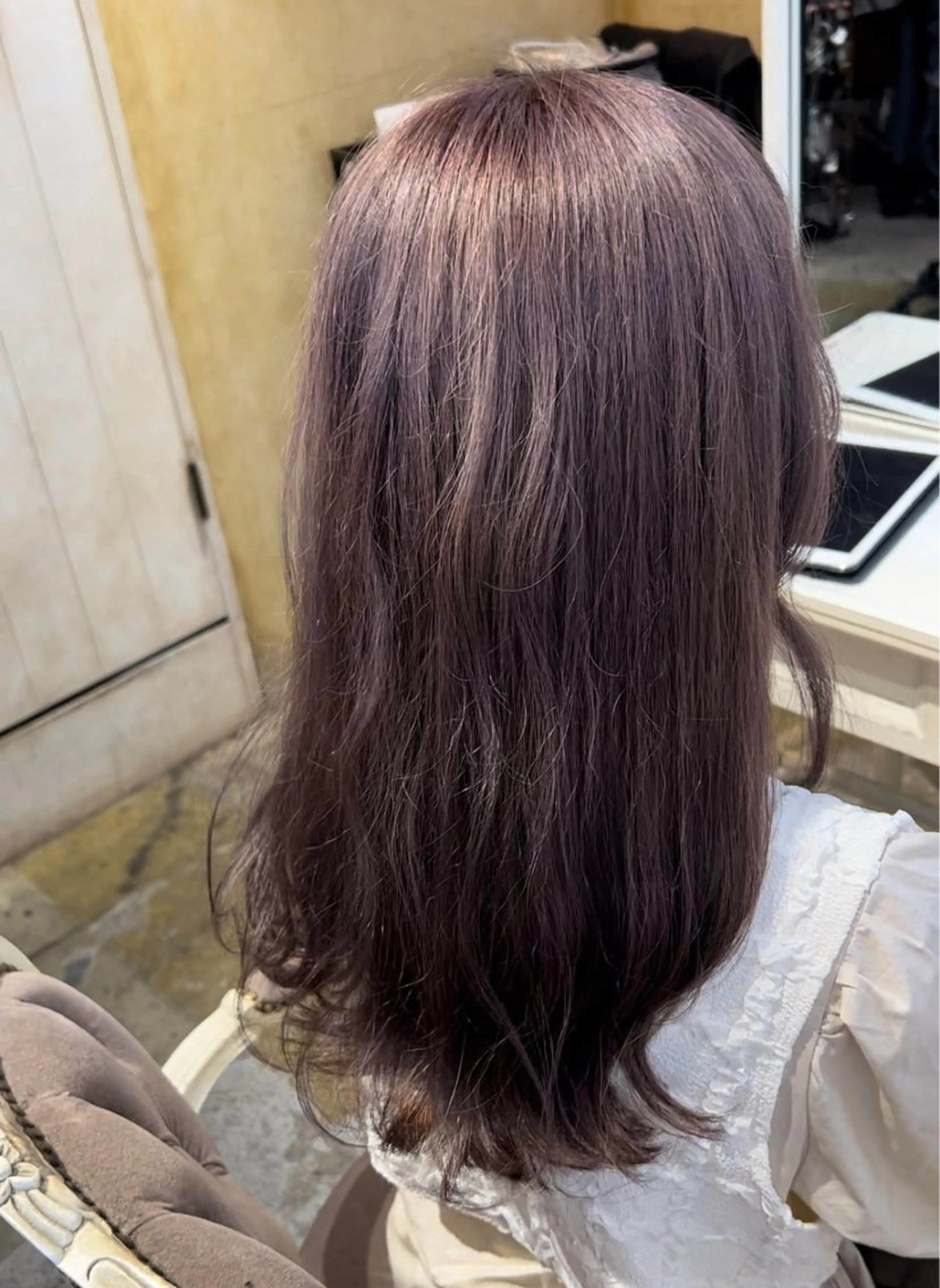 セミロング カラー ともざねゆか UniQのヘアスタイル