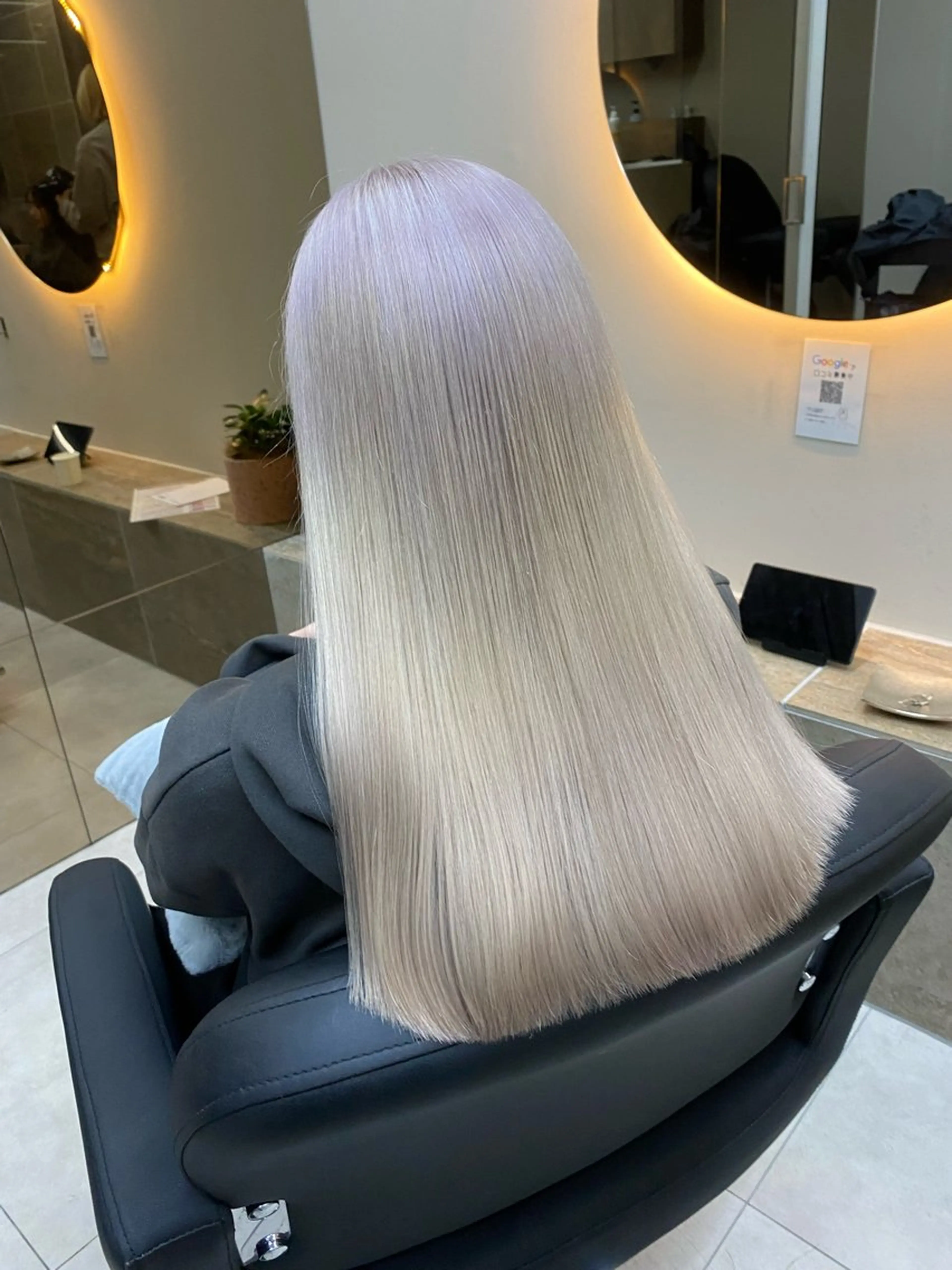 トリプルカラー＋2ステップケアトリートメント（ブリーチ有り）の写真