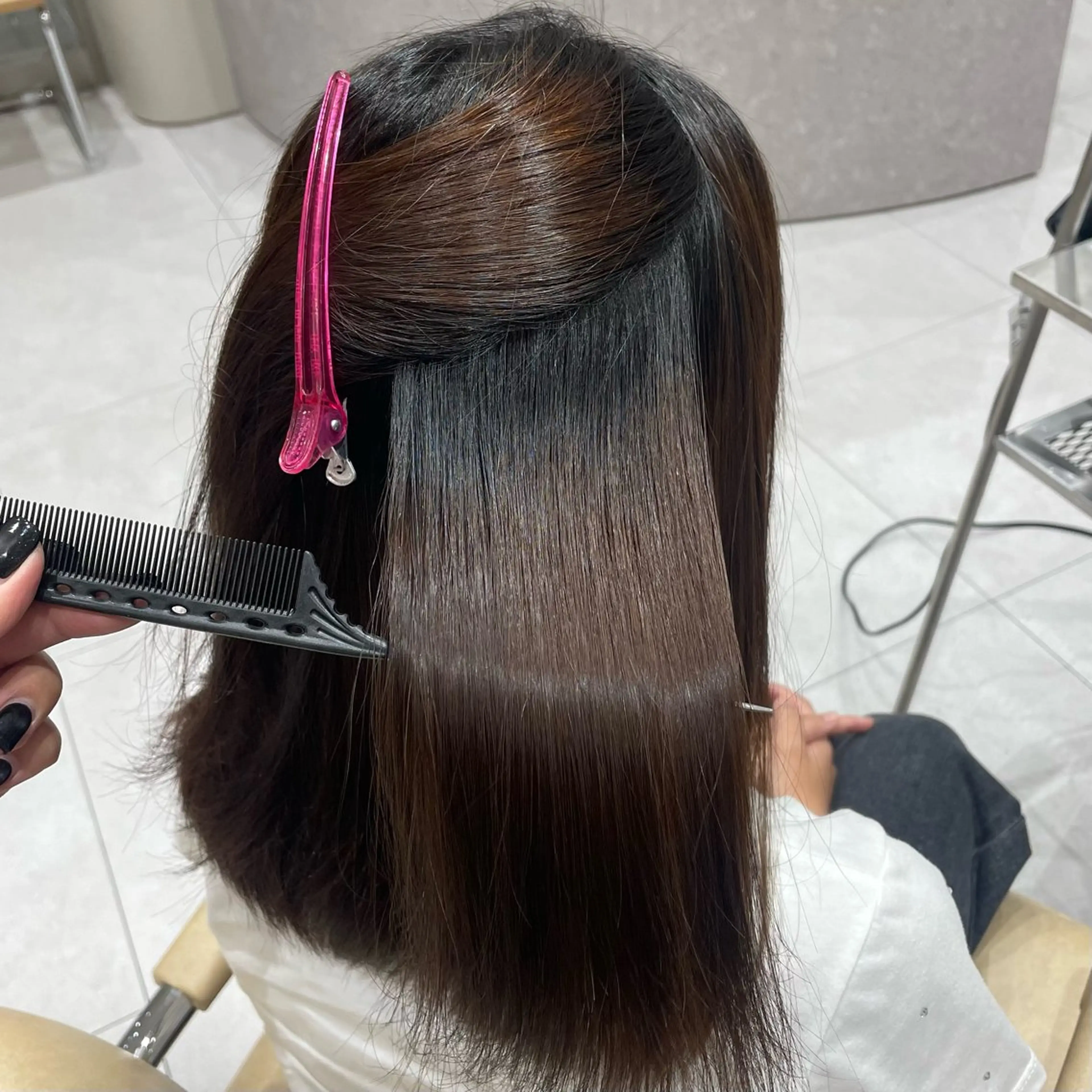 ロング パーマ 縮毛矯正 韓国レイヤー｜ 透明感カラー｜ココナのヘアスタイル