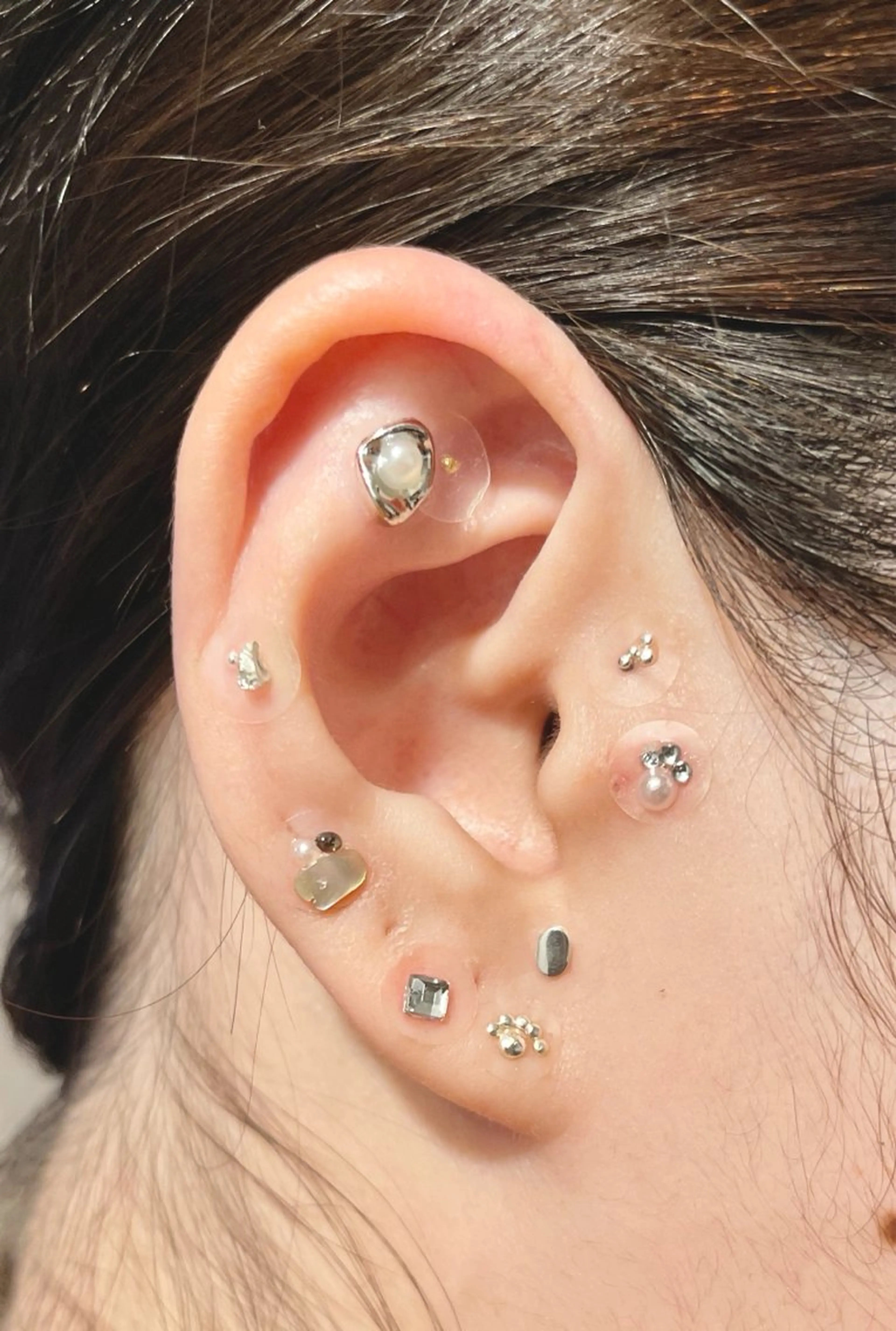 耳ツボジュエリー　両耳１０粒の写真