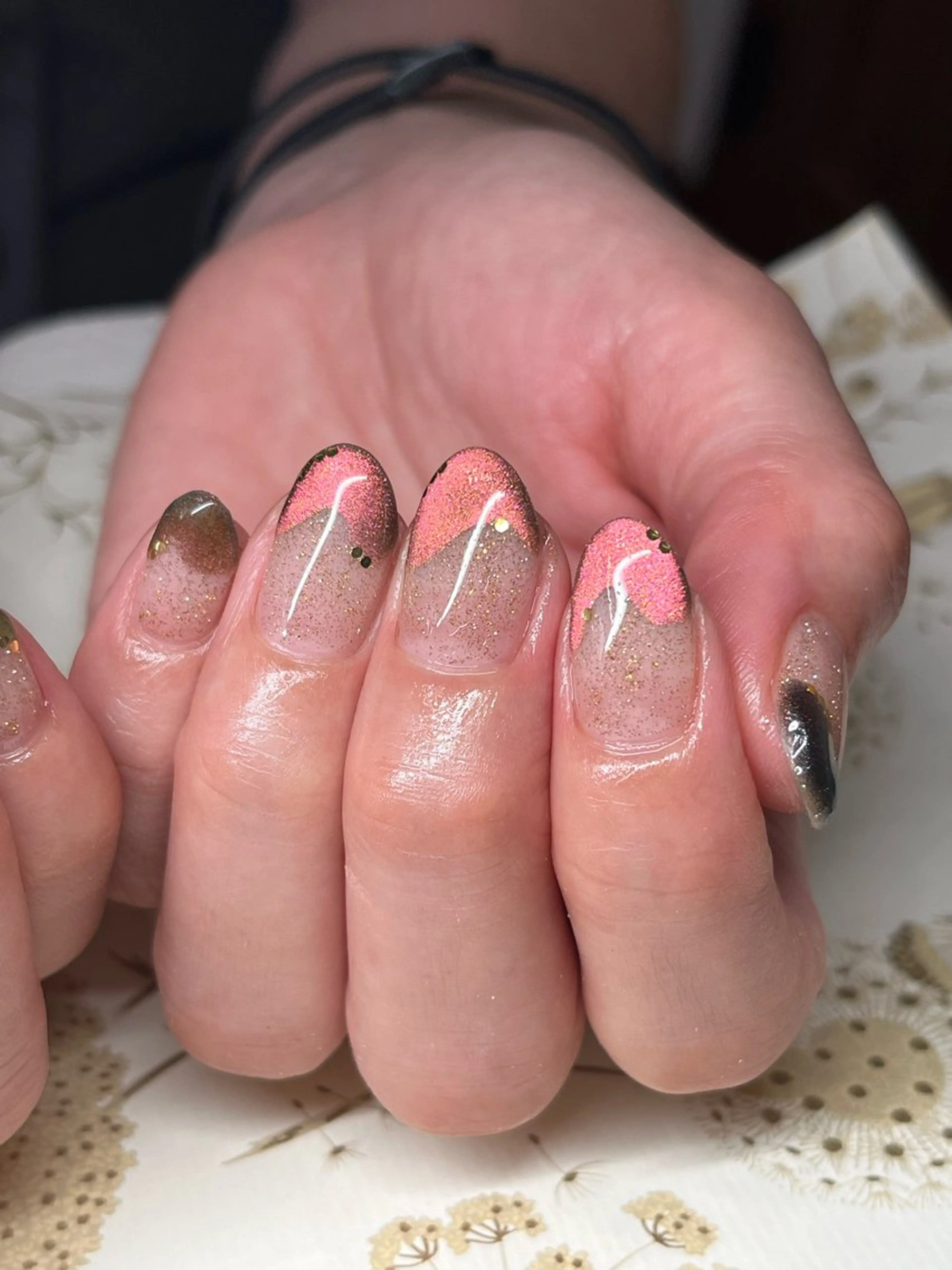 ネイル ボルドー フラッシュネイル フレンチネイル キラキラネイル マグネットネイル ハンドネイル miel nailのネイルデザイン