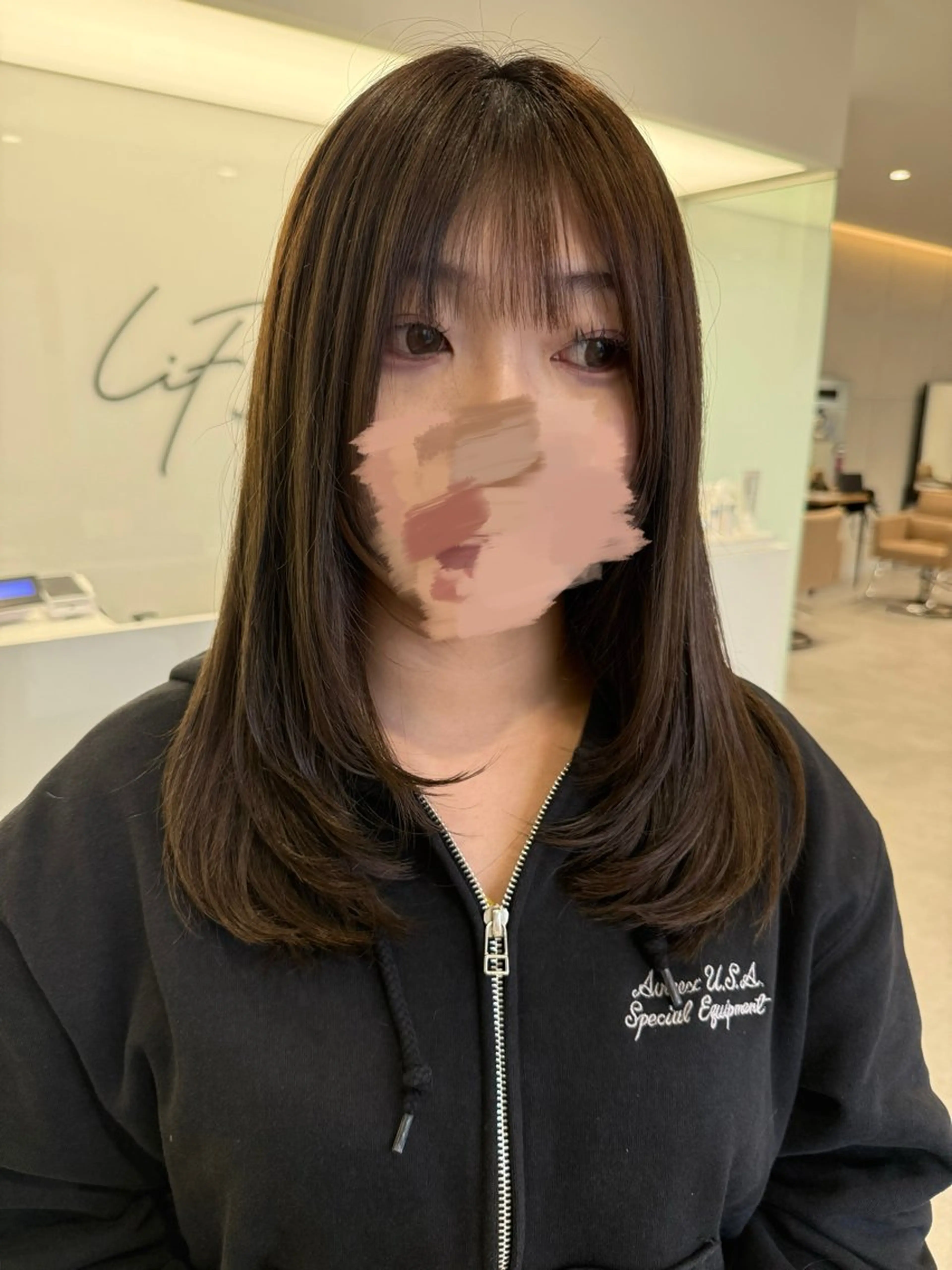 セミロング レイヤーカット カット 坂口 華のヘアスタイル