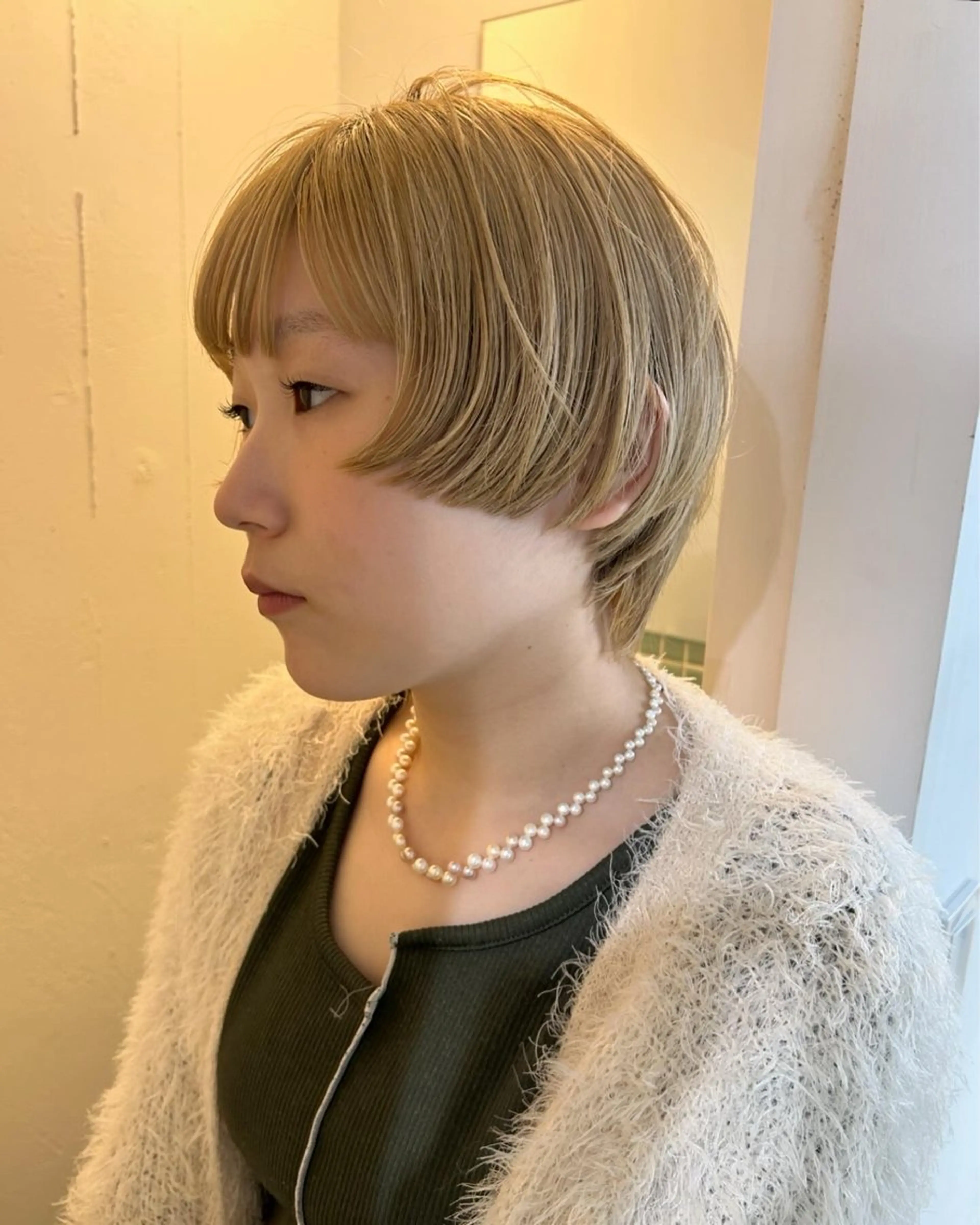 ショート カラー hen所属・心斎橋/レイヤー/ ブリーチ/モエのヘアスタイル