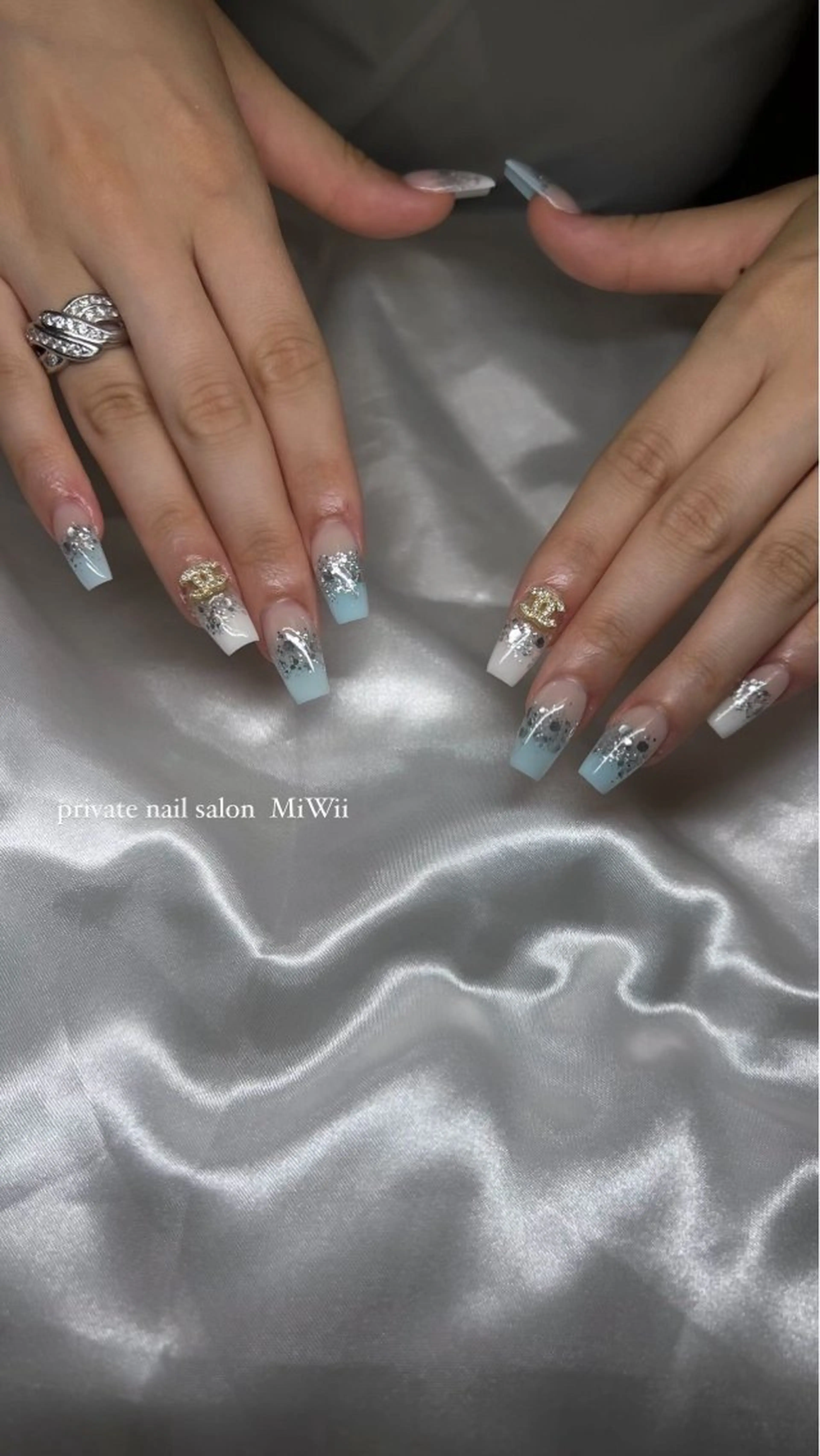 ネイル スカルプネイル 𝐧𝐚𝐢𝐥 𝐌𝐢𝐖𝐢𝐢のネイルデザイン