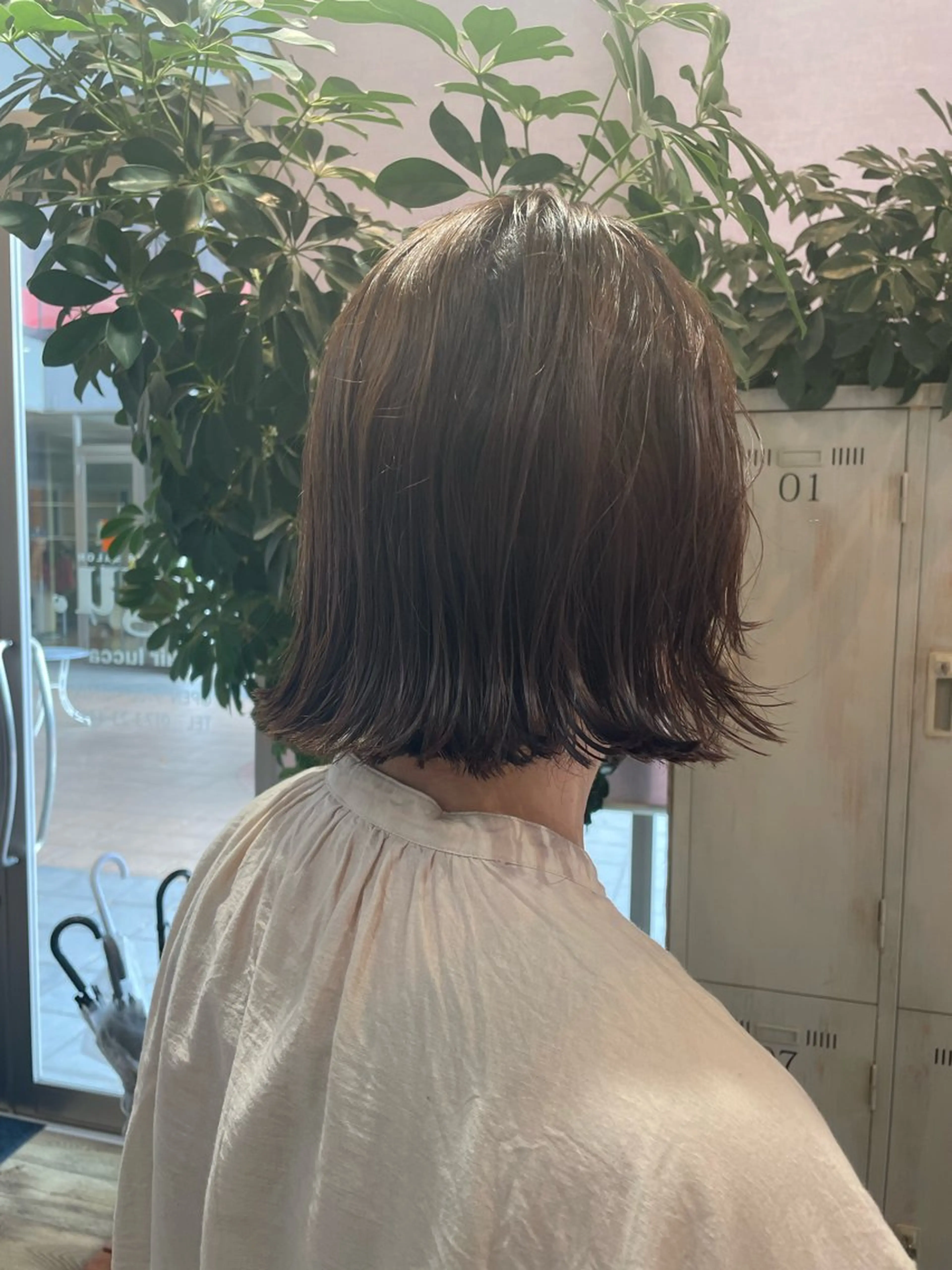 ミディアム ボブ 外ハネヘア カット Agu hair lucca所属・白取 太一のヘアスタイル