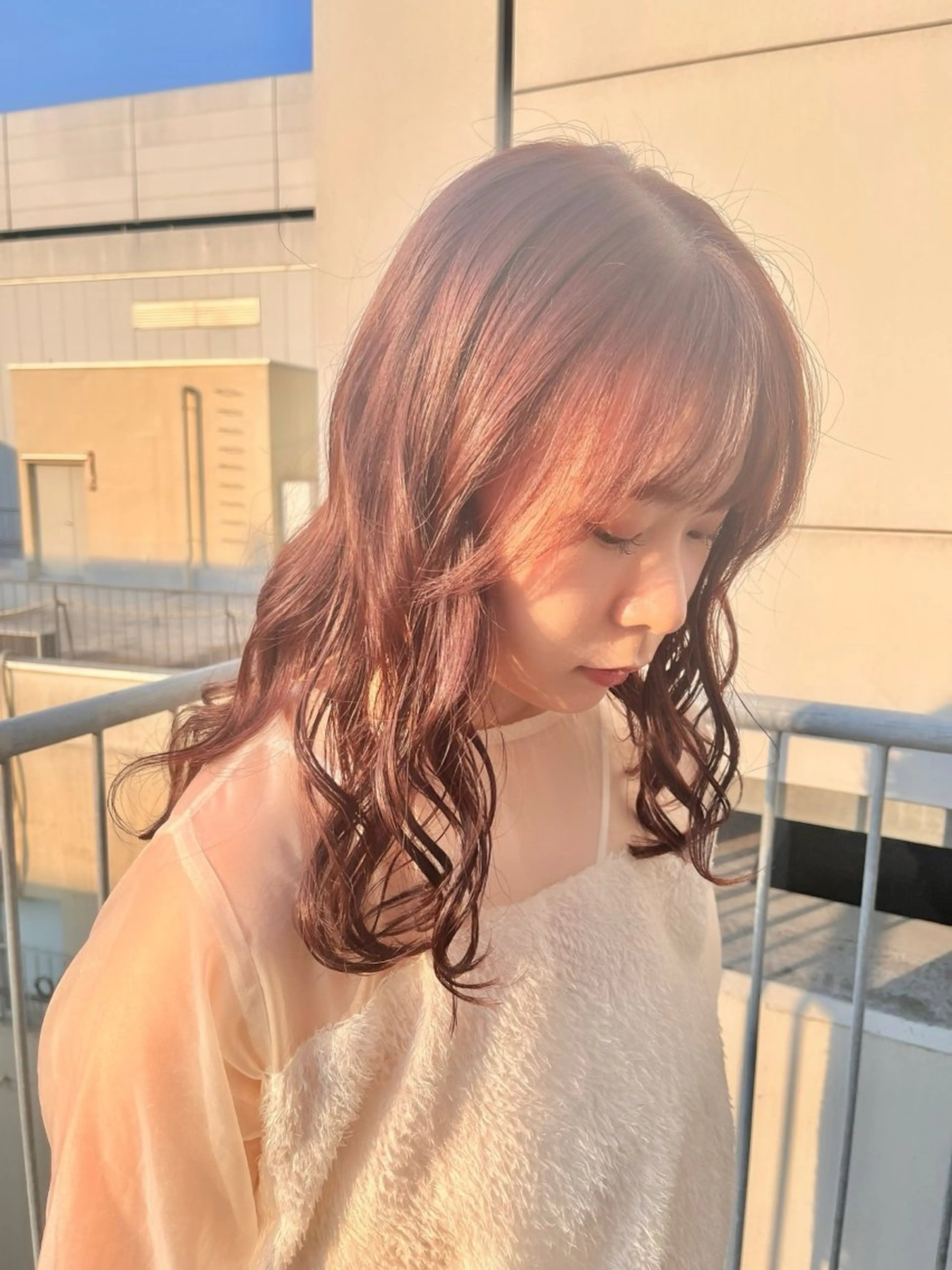 ミディアム カラー カシス オレンジ カット ヘアカラー くさかみさき🌼暖色 /耳つぼ/オタク🌼のヘアスタイル