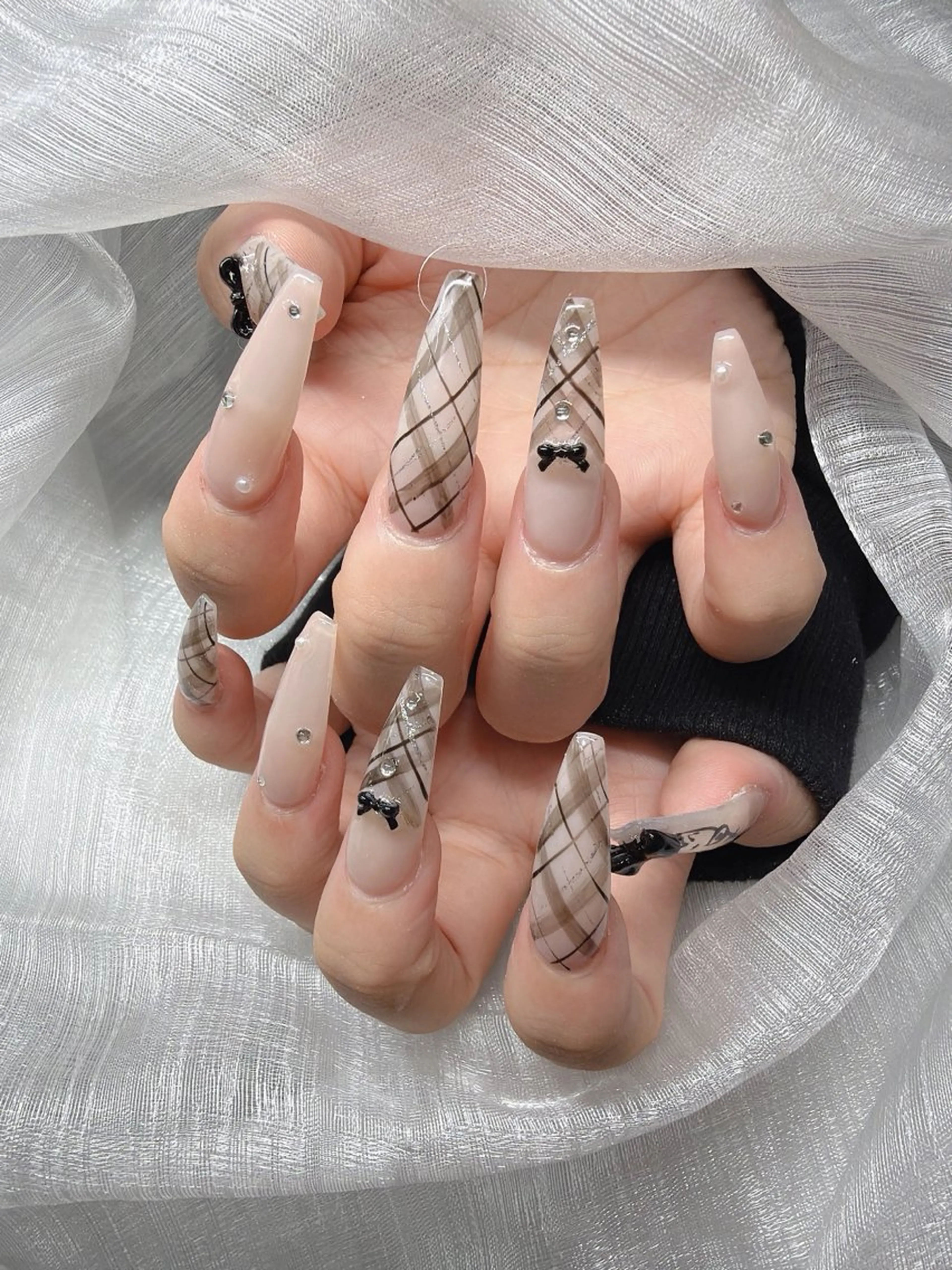 ネイル ハンドネイル Lee Nailsのネイルデザイン