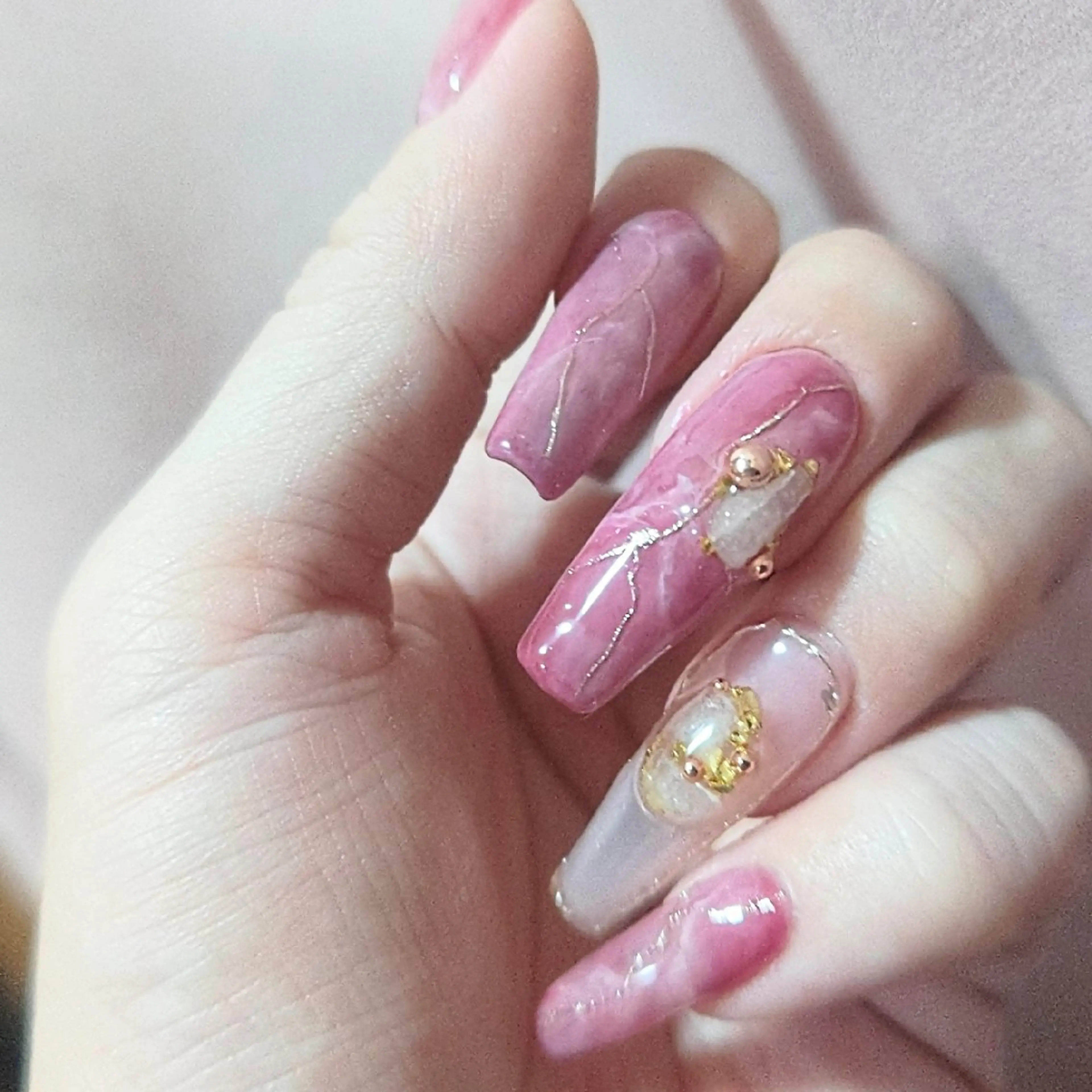 ネイル 長さ出し 持ち込み ネイルチップ Nailsalon ecrin所属・ecrin/博多 manamiのネイルデザイン