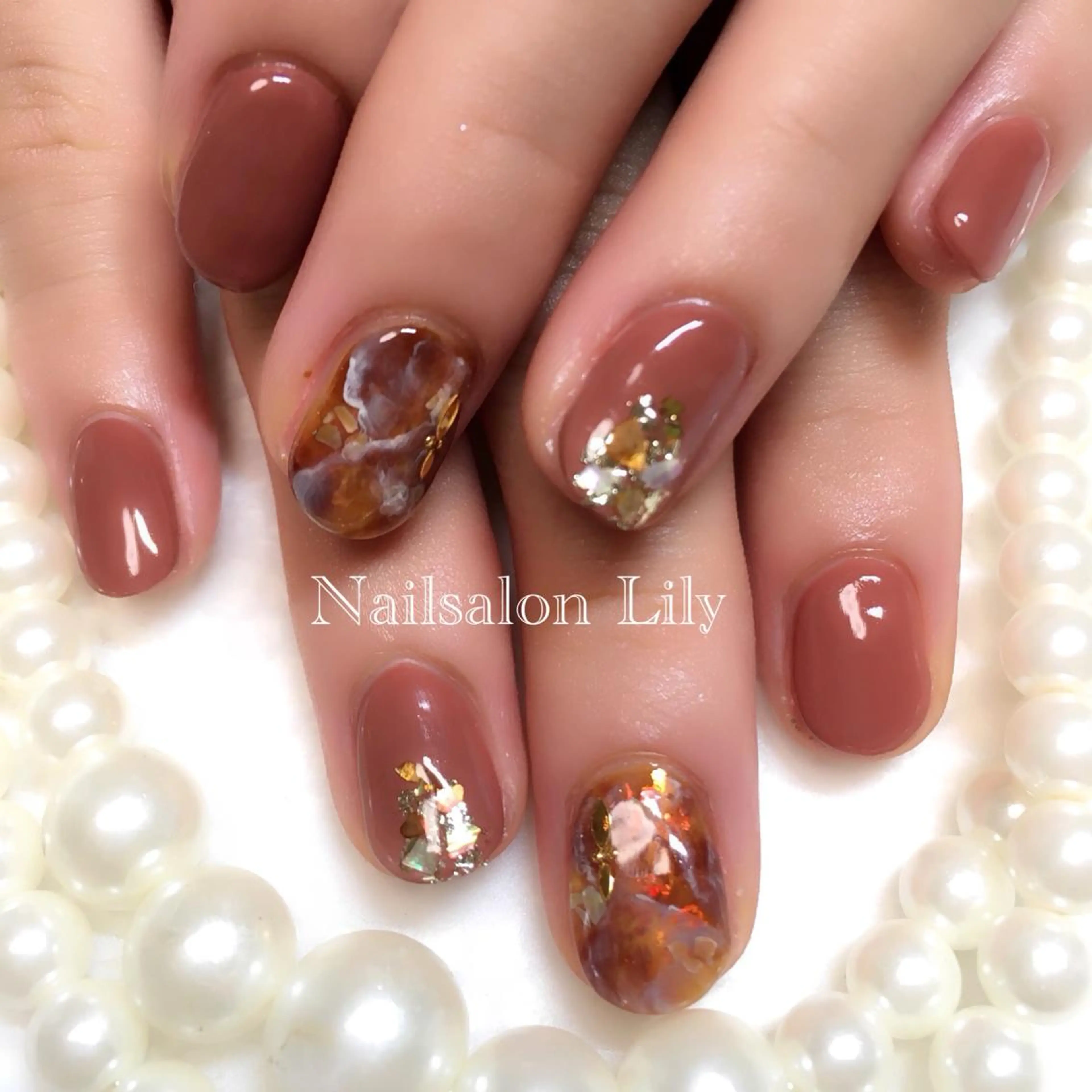 ネイル べっ甲ネイル Nailsalon Lilyのネイルデザイン