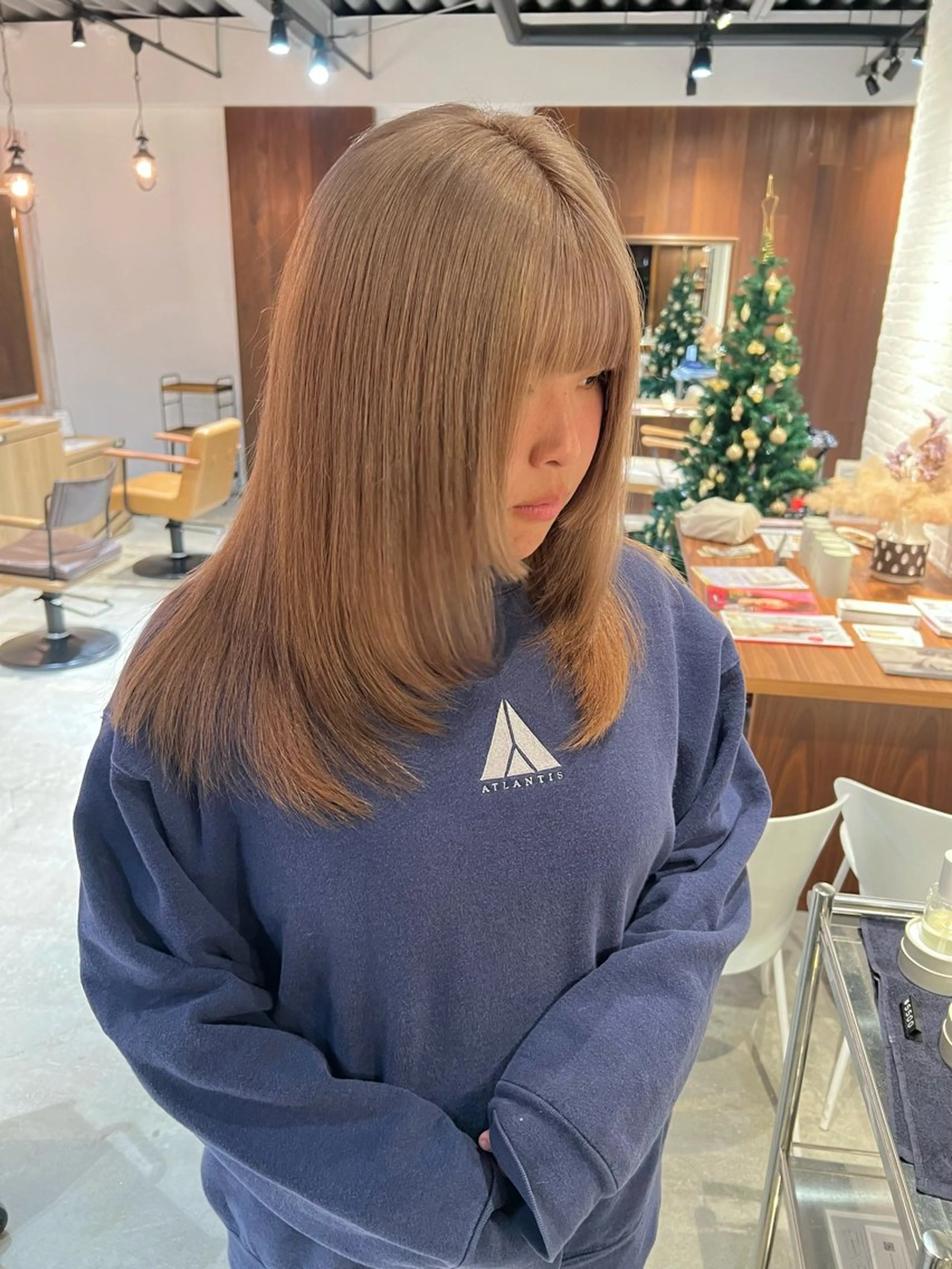 ロング 時﨑 実子/透明感カラーのヘアスタイル