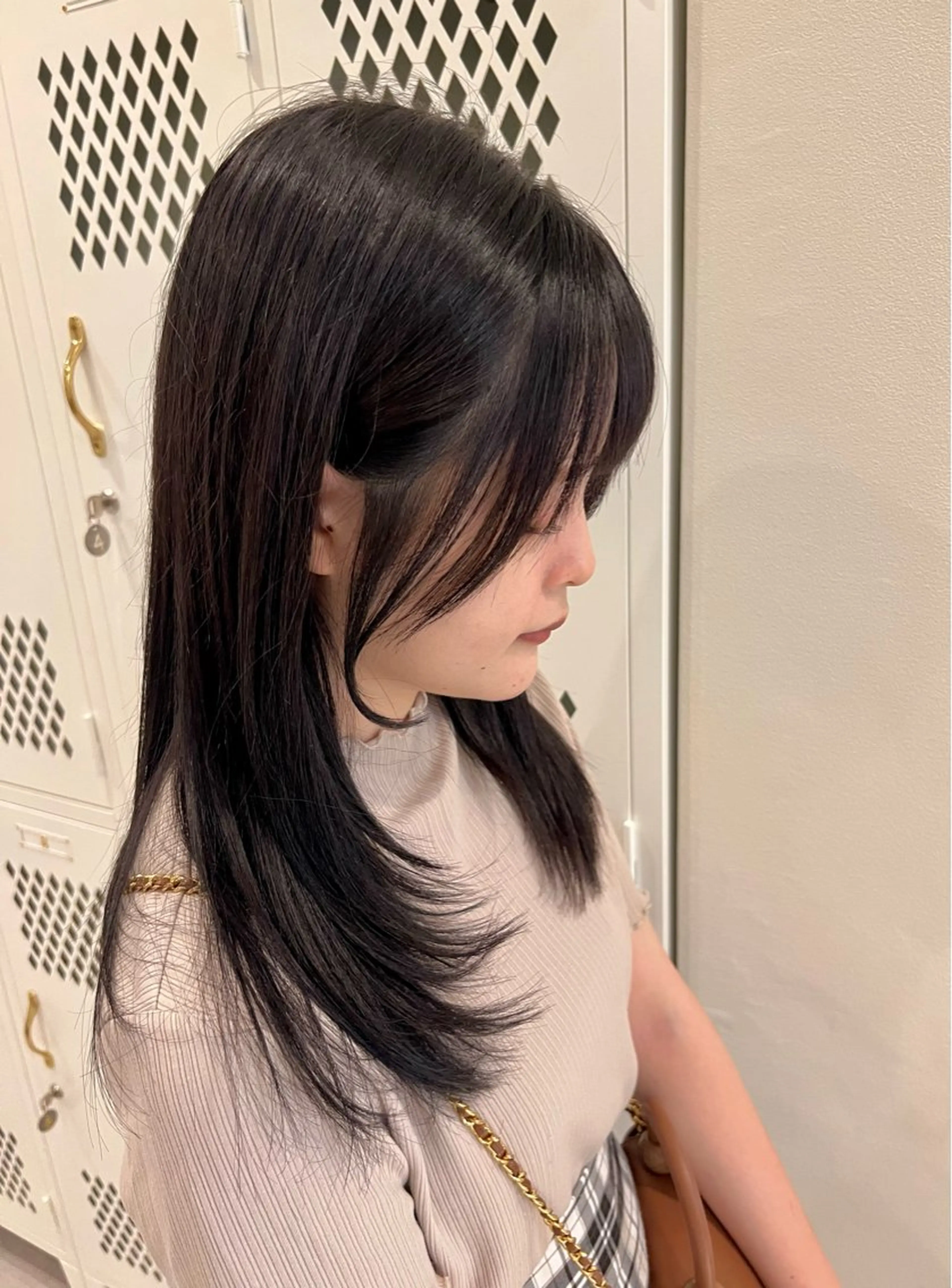 セミロング レイヤーカット カット ヘアカラー トリートメント レイヤー/韓国 ハイトーン興津史弥のヘアスタイル