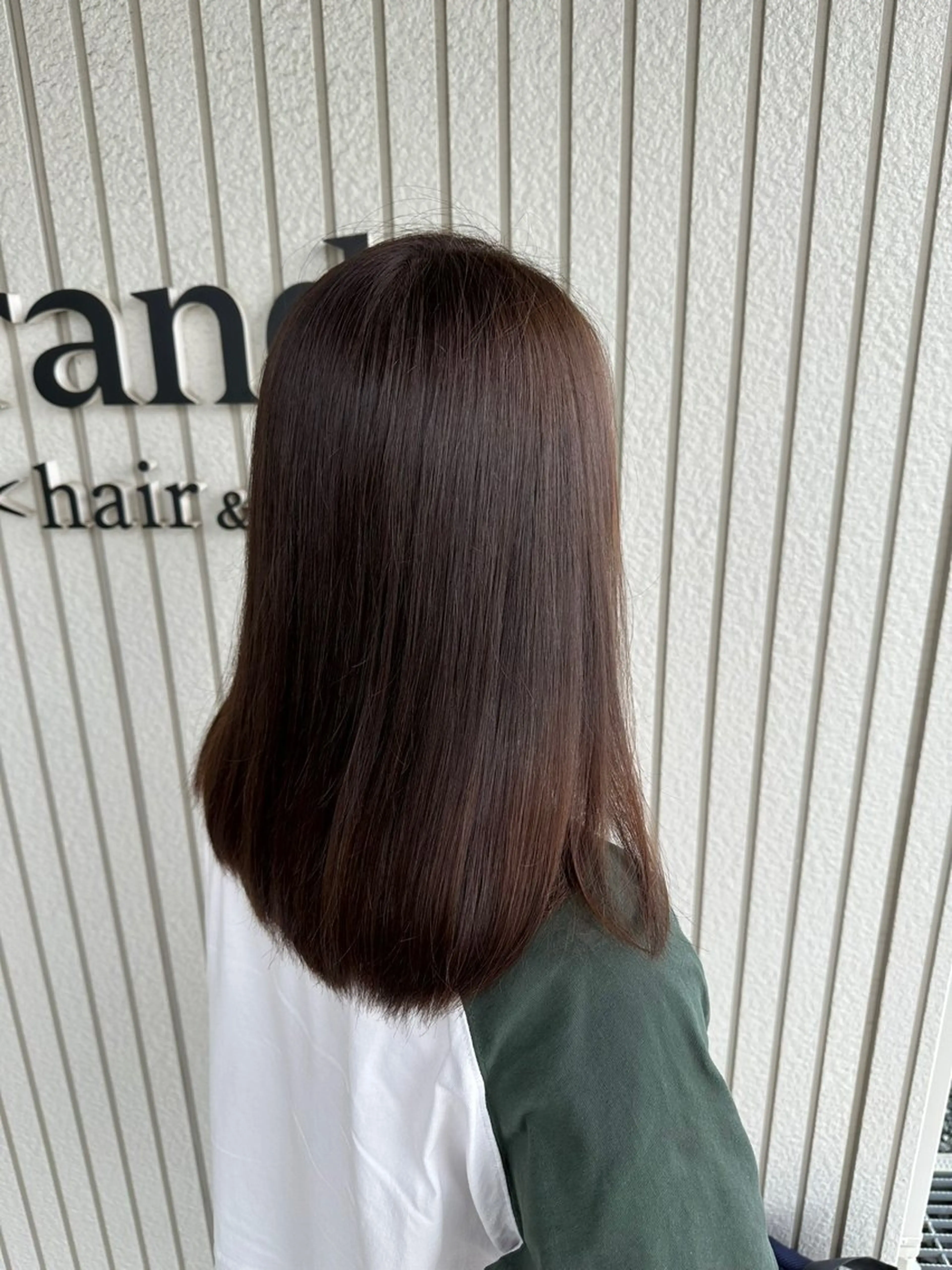 ミディアム カラー ベージュカラー grande hair&spa所属・🫧‪透明感カラー 🫧‪サキのヘアスタイル
