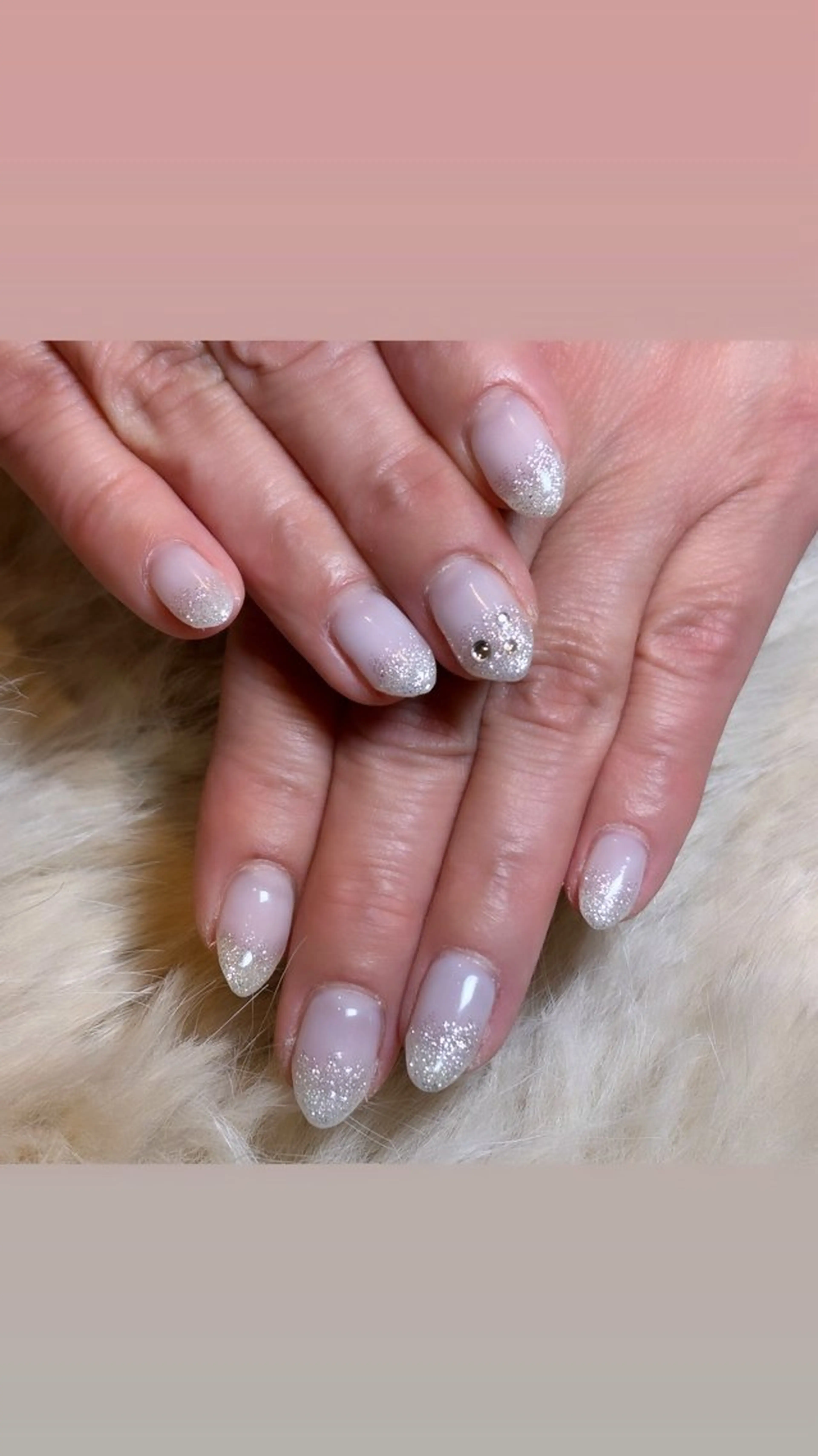 ⚠️オフ別途⚠️  チップ長さ出し10本➕ラメグラ💅🏽🩷の写真