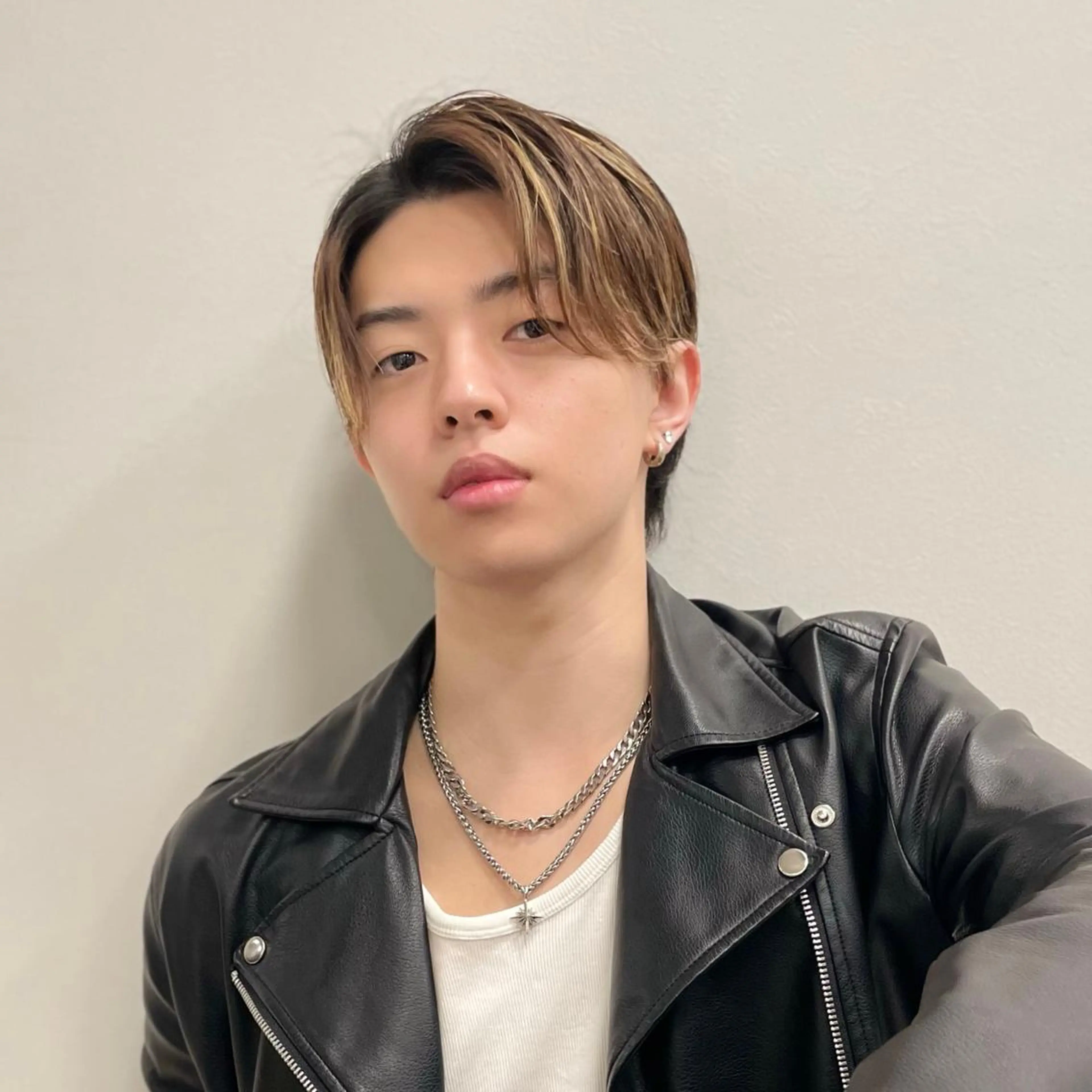 ショート カラー メンズ メンズハイライト ハイライトカラー ハイライト ヘアカラー クロスパーマ/うる艶 カラー/Kurumiのヘアスタイル