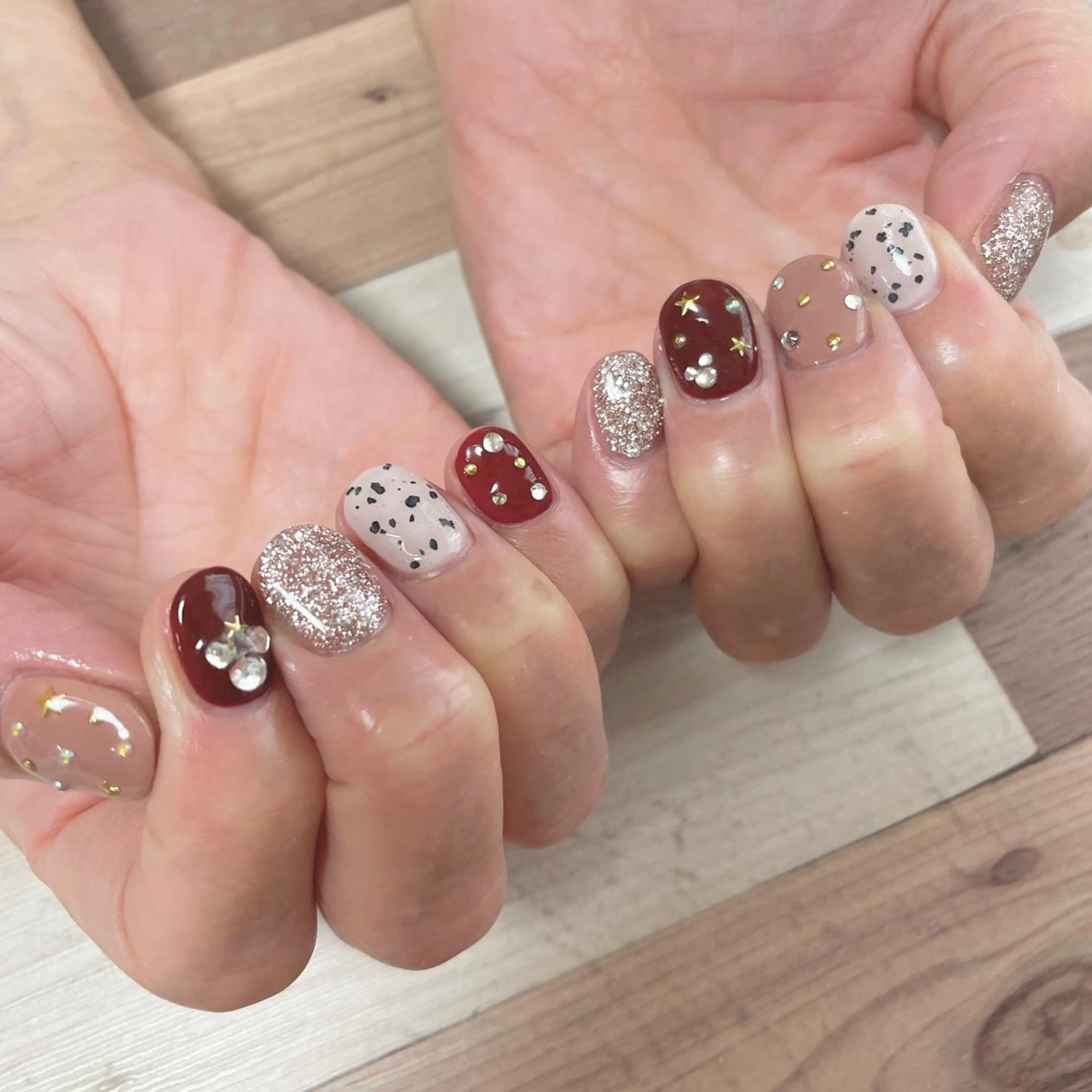 ネイル ボルドー 持ち込み Nail Blue512所属・Nailist MINORIのネイルデザイン