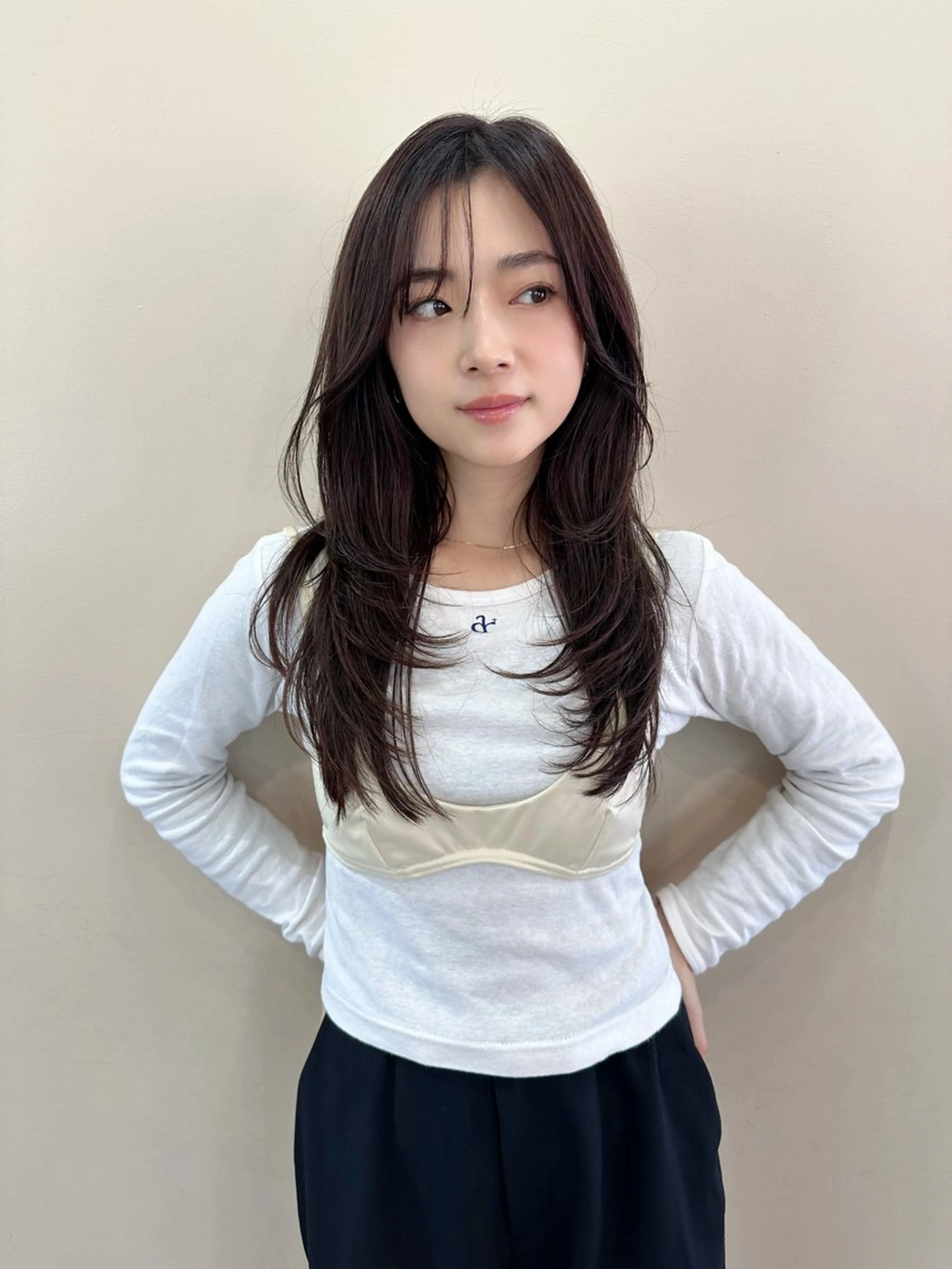 ロング ハッシュカット 鎌倉 彩のヘアスタイル