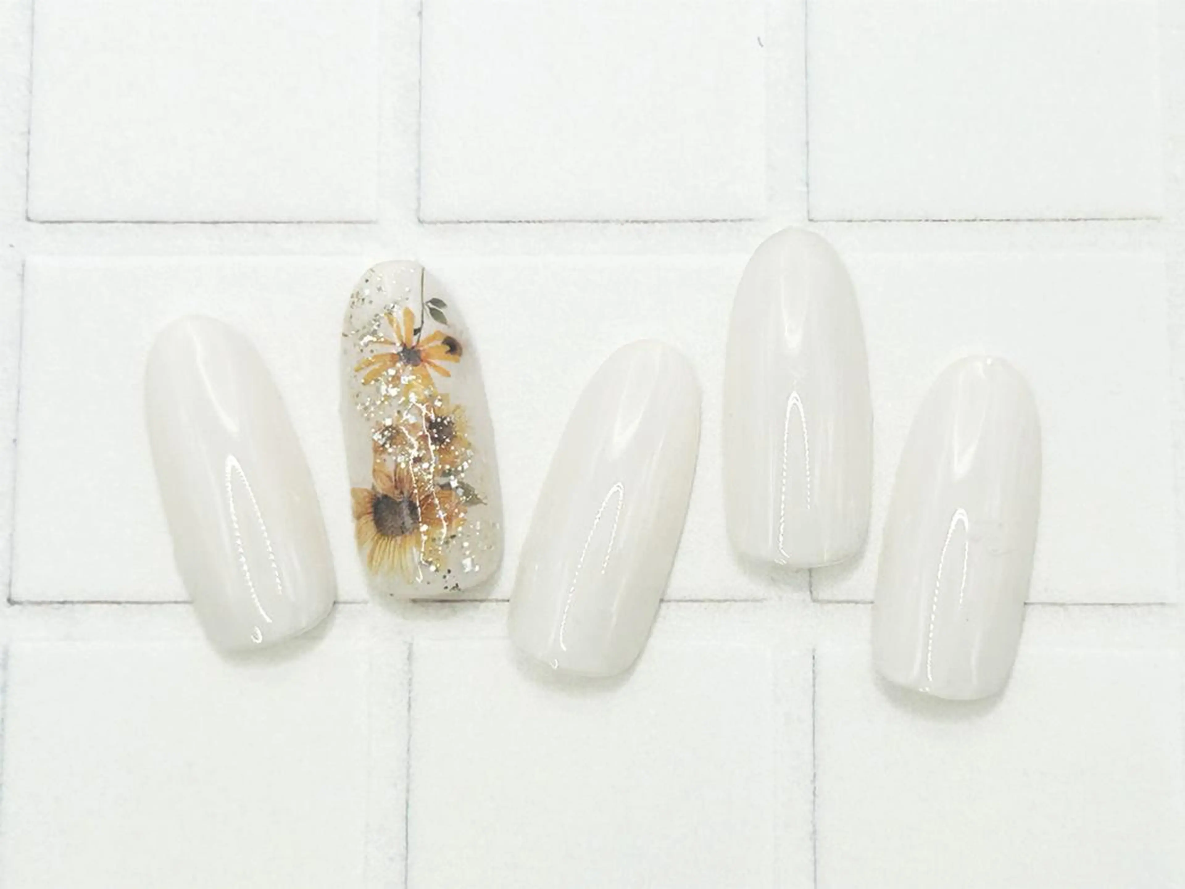 ネイル ハンドネイル orbe 芳長のネイルデザイン