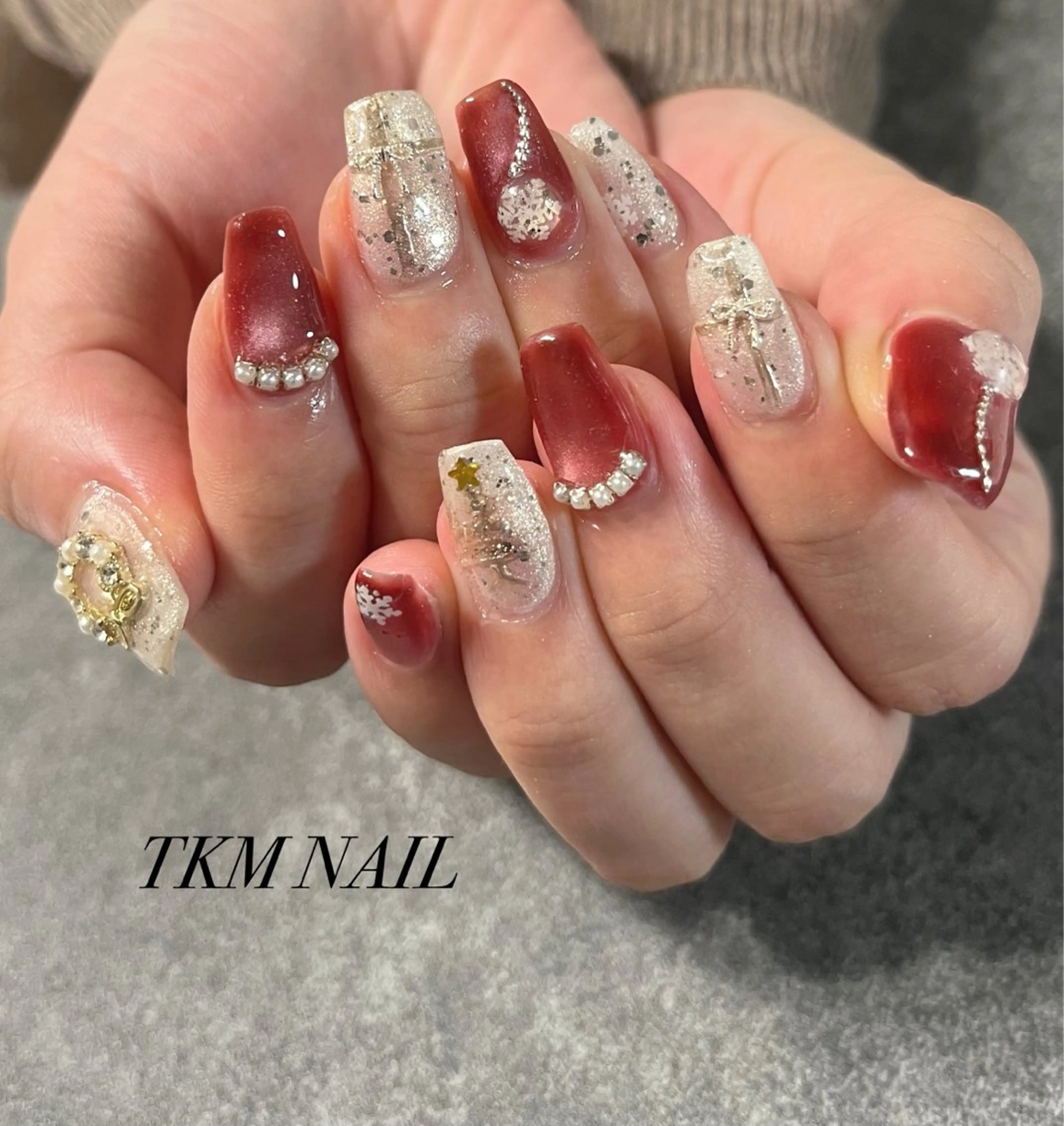ネイル ゴージャス 冬ネイル クリスマス ______ TKM  NAILのネイルデザイン