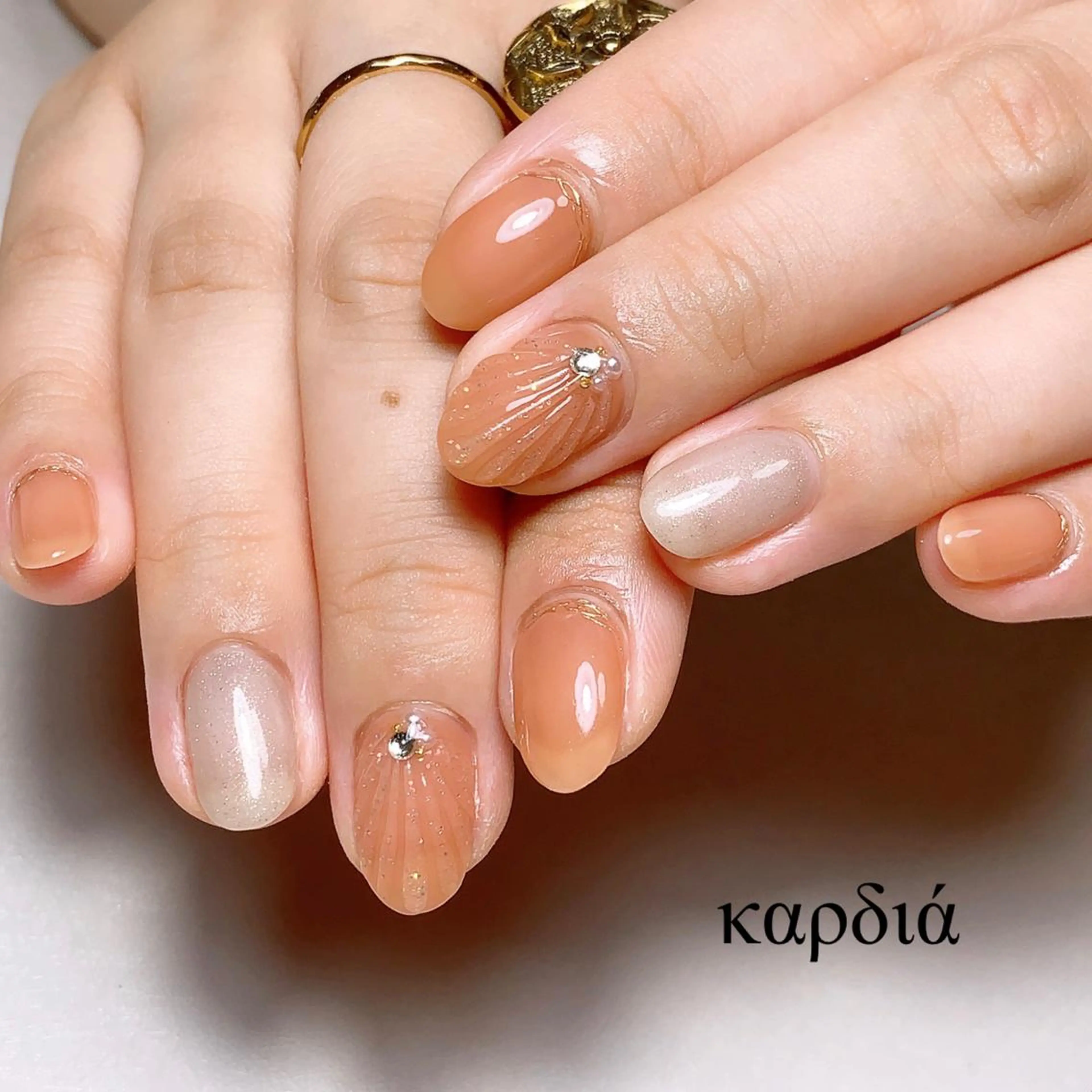 ネイル ハンドネイル καρδιά -ｶﾙﾃﾞｨｱ-のネイルデザイン