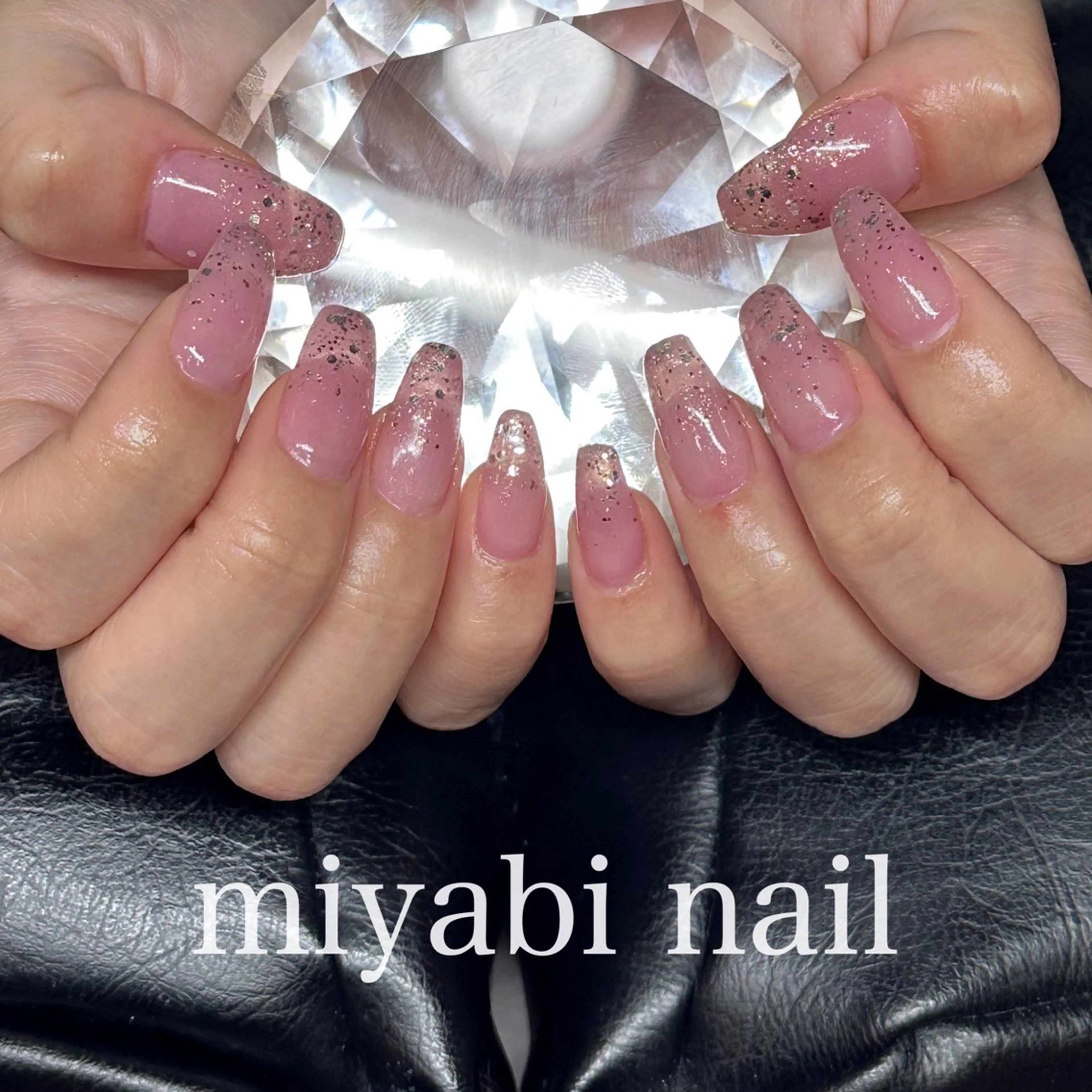ネイル ジェルネイル グラデーション キラキラネイル ラメ(グリッター) ラメグラデーション ハンドネイル miyabi nail 桂川駅近くのネイルデザイン