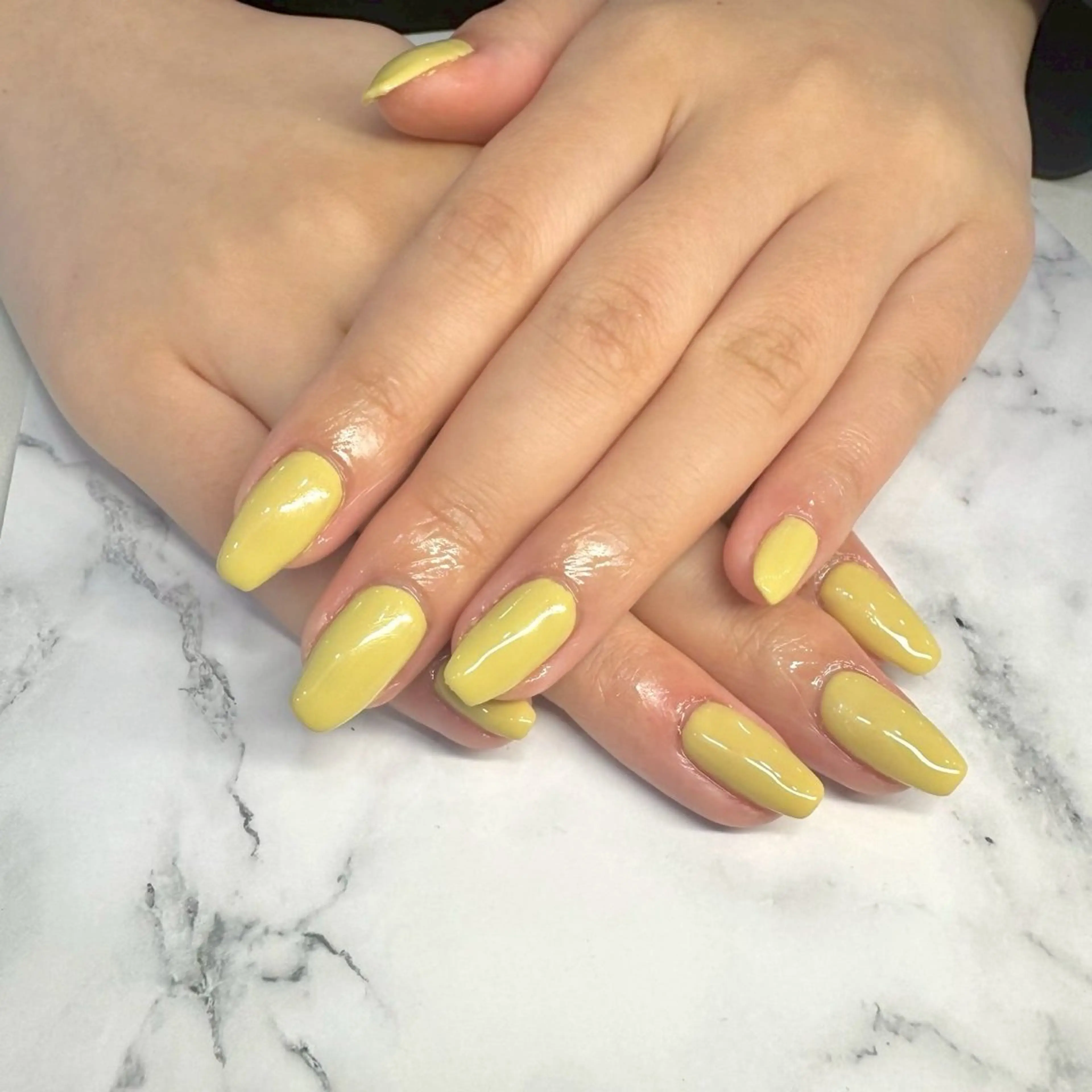 ネイル ワンカラーネイル ハンドネイル Halo Nail 【ハロネイル】のネイルデザイン