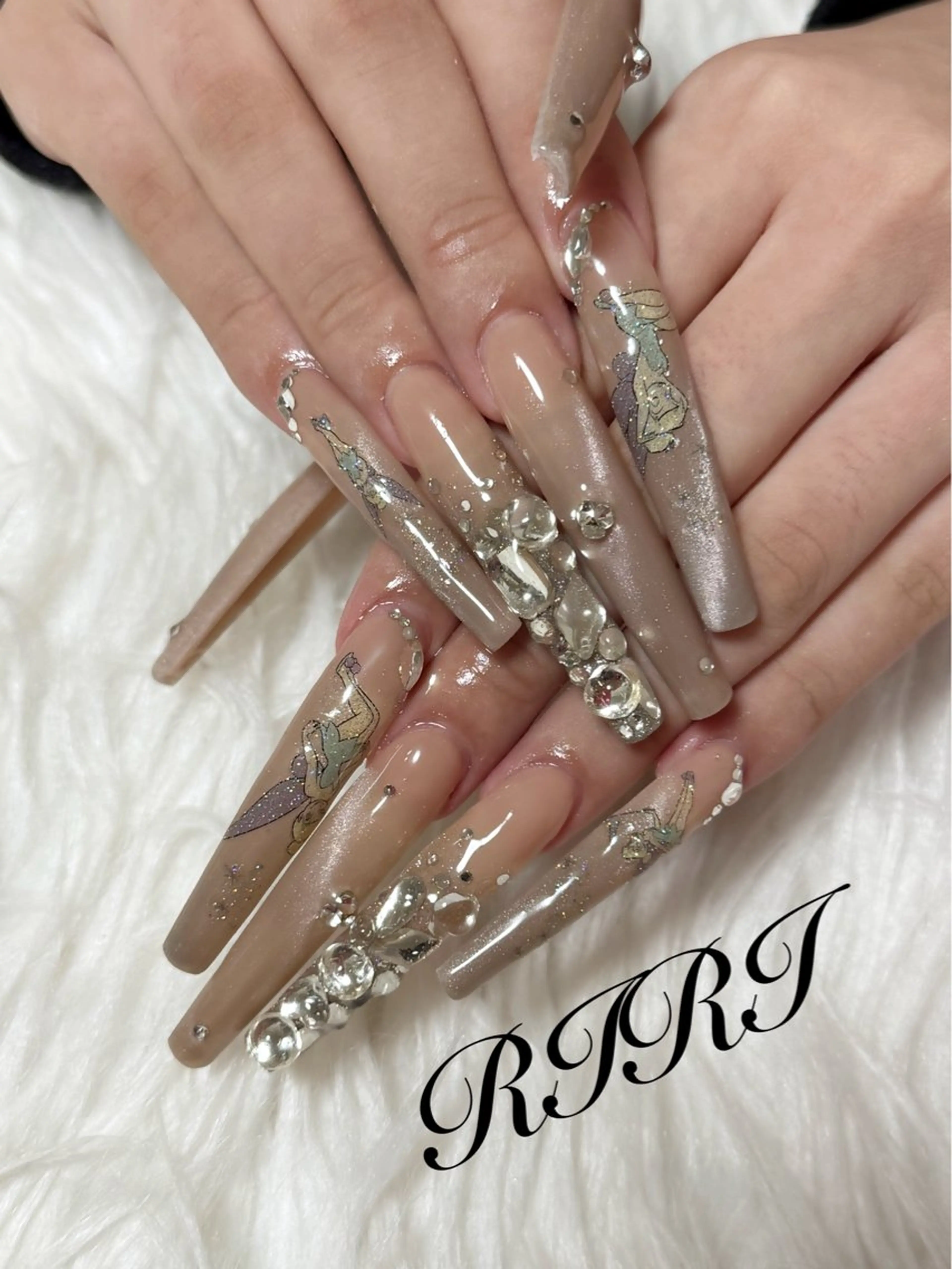 ネイル ジェルネイル ロングネイル マグネットネイル スカルプネイル シンプルネイル ハンドネイル riri オーナーのネイルデザイン