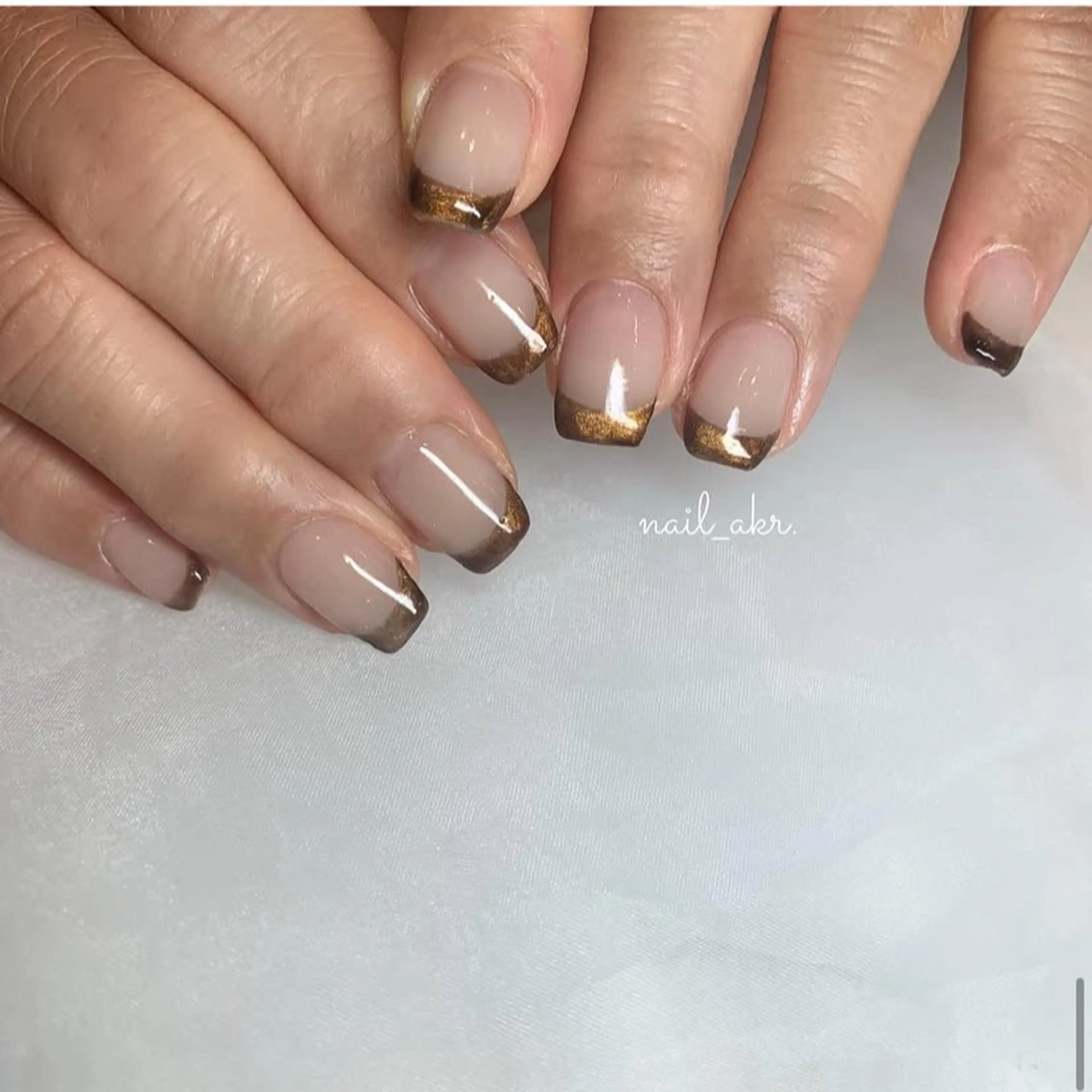 ネイル フレンチネイル ミラーネイル nailAVANCE akariのネイルデザイン