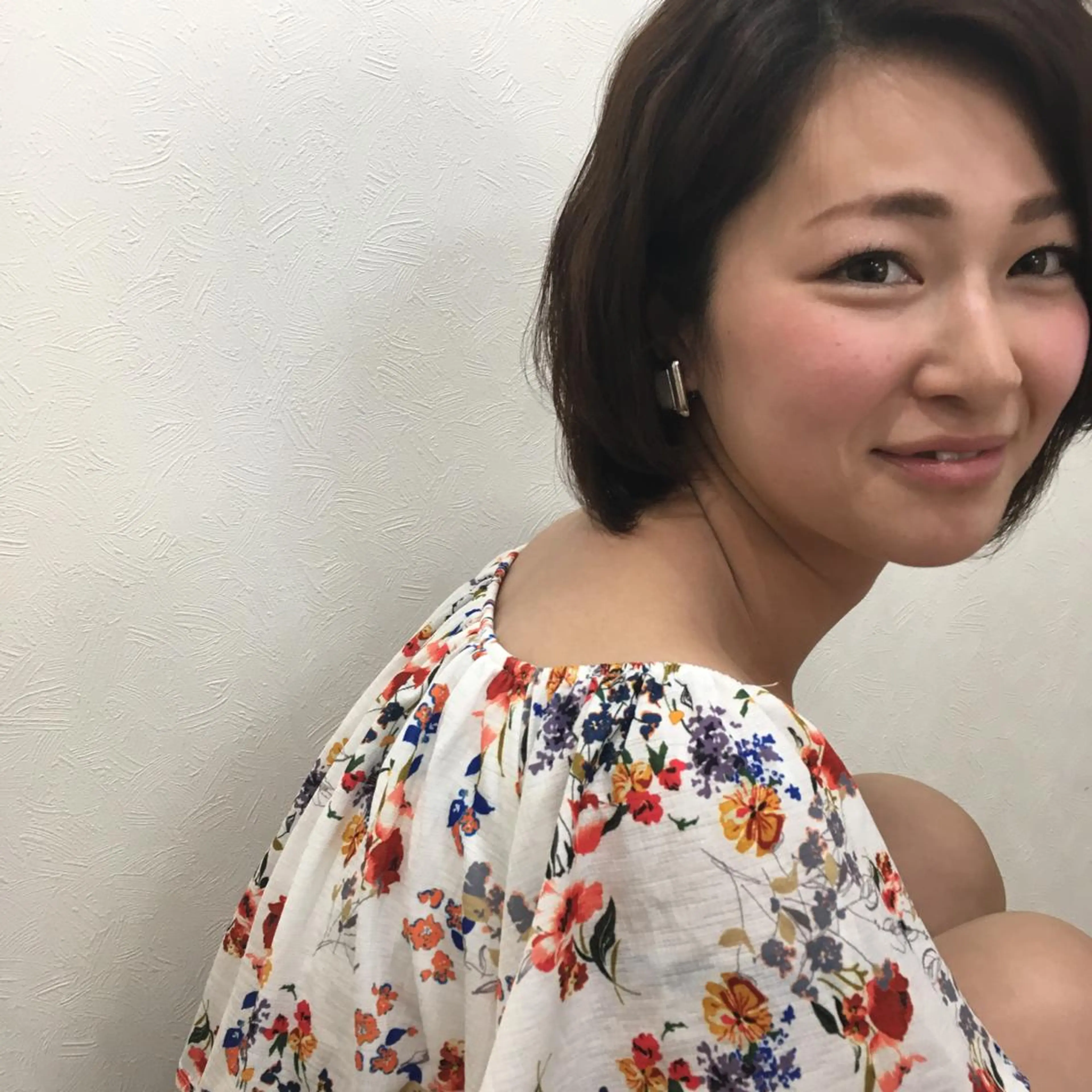 ショート カラー 福島 純子のヘアスタイル