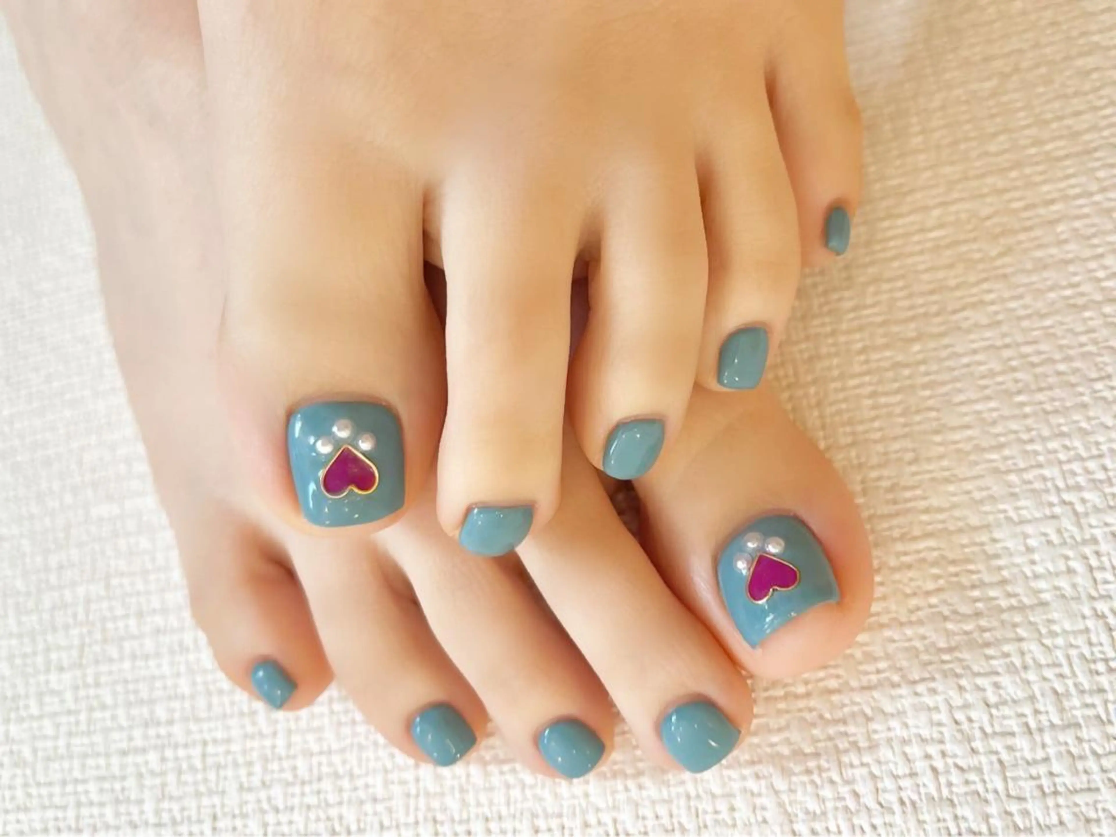 ネイル アートネイル フットネイル e+LUCIA NAIL関内店所属・花岡 佑紀のネイルデザイン