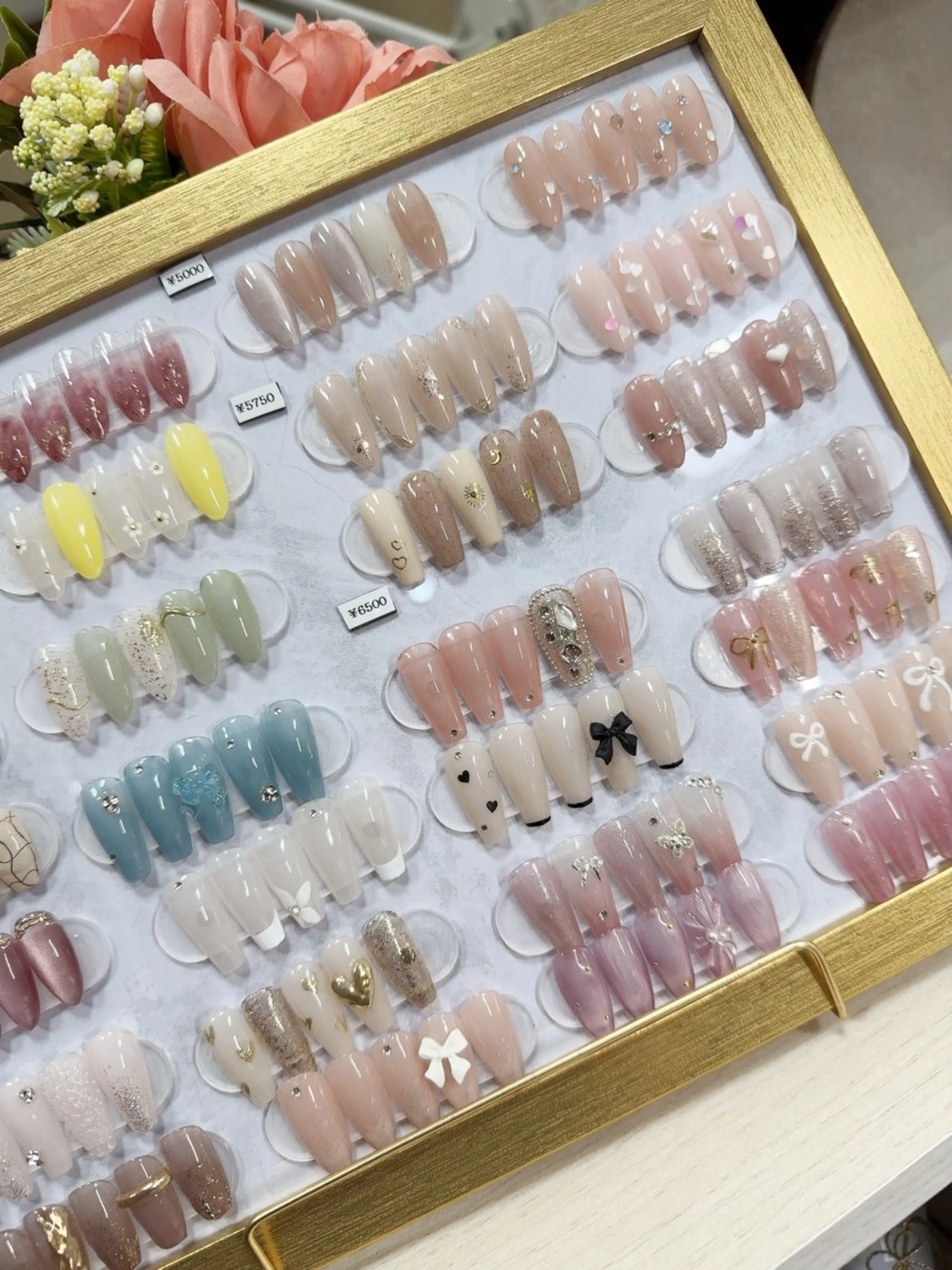 ネイル ハンドネイル ハンドケア AKI ♥︎のネイルデザイン