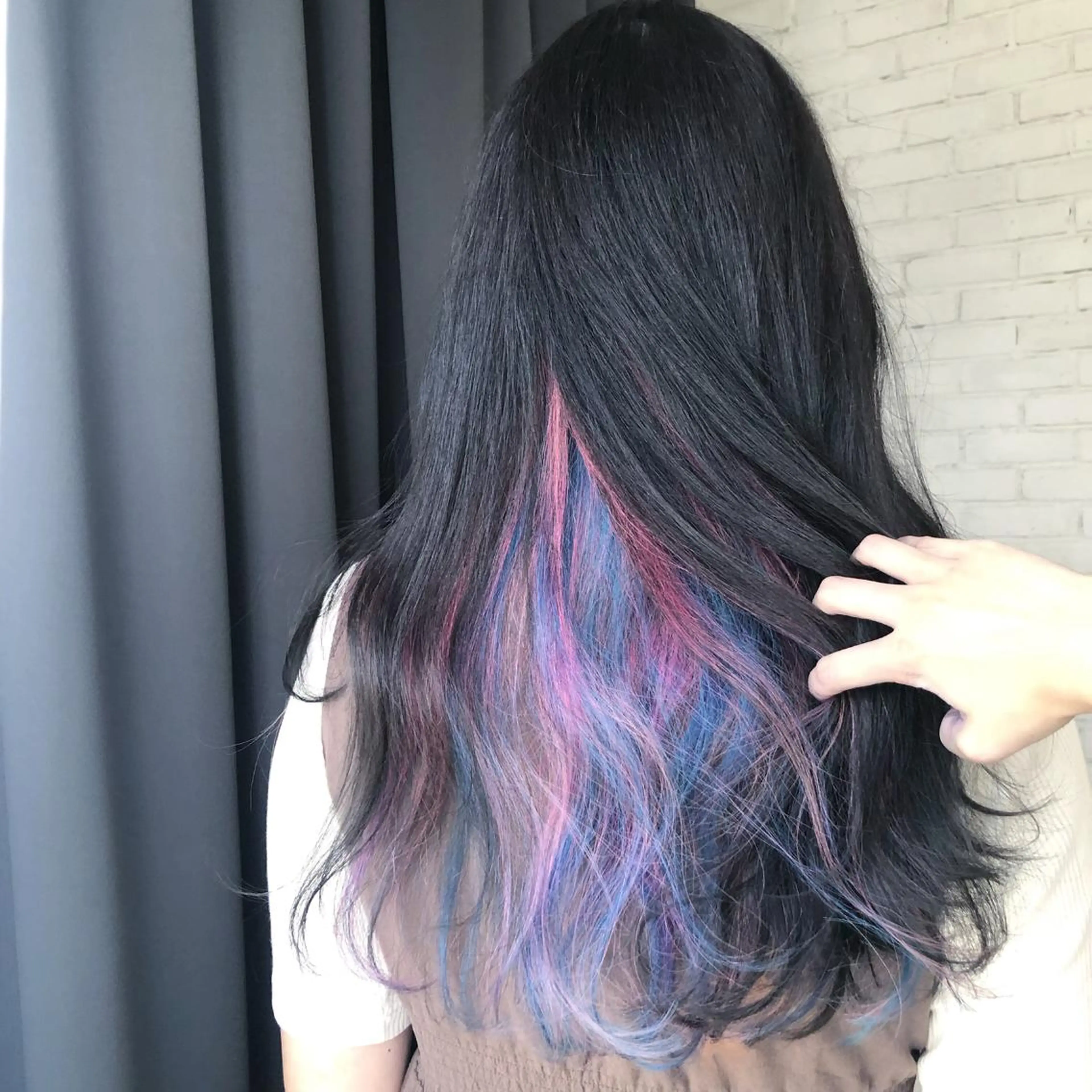 ロング カラー ORIKA 美容室のヘアスタイル