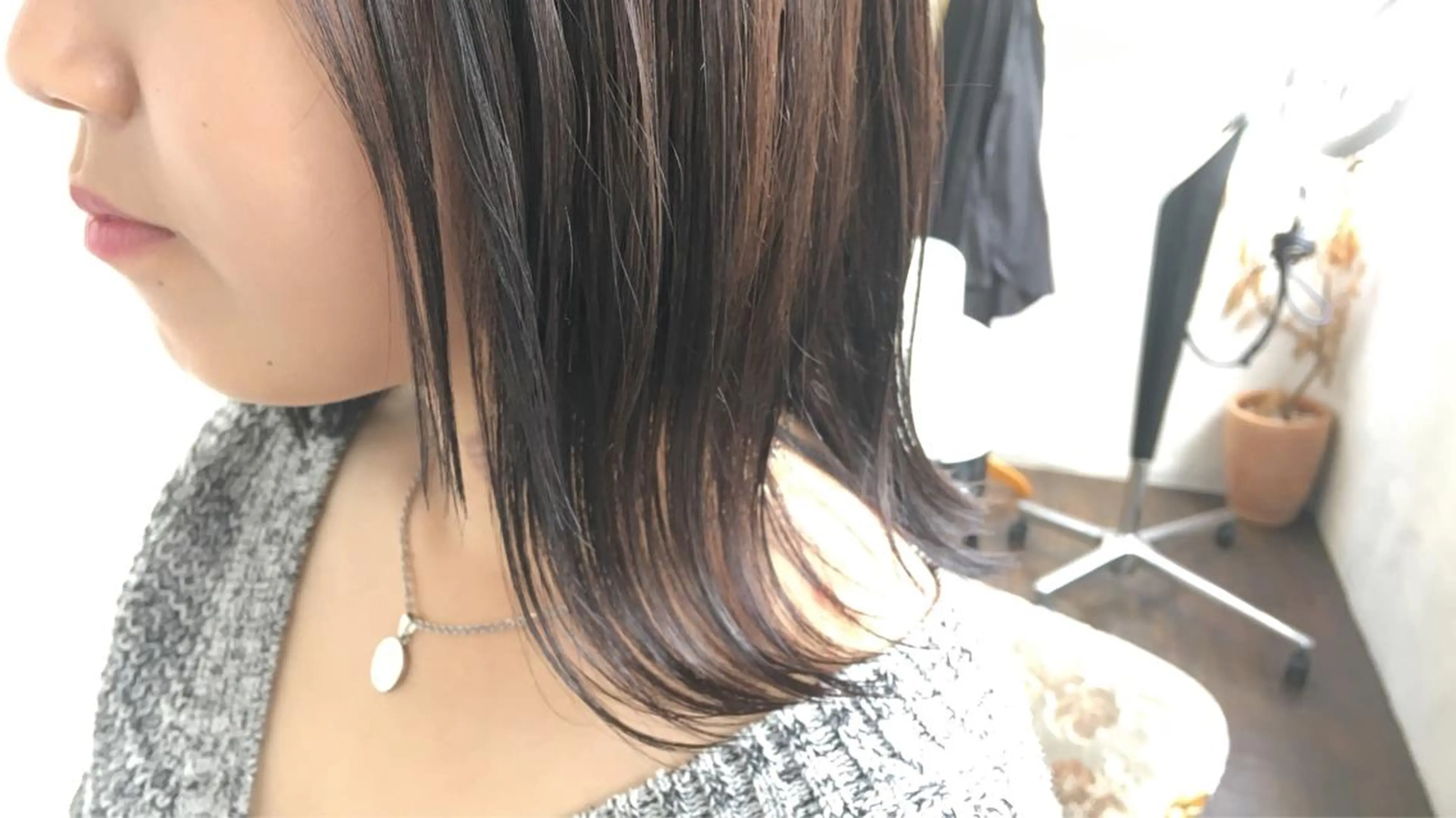ミディアム カラー パーマ ヘアアレンジ 外ハネヘア エグチ アキラのヘアスタイル